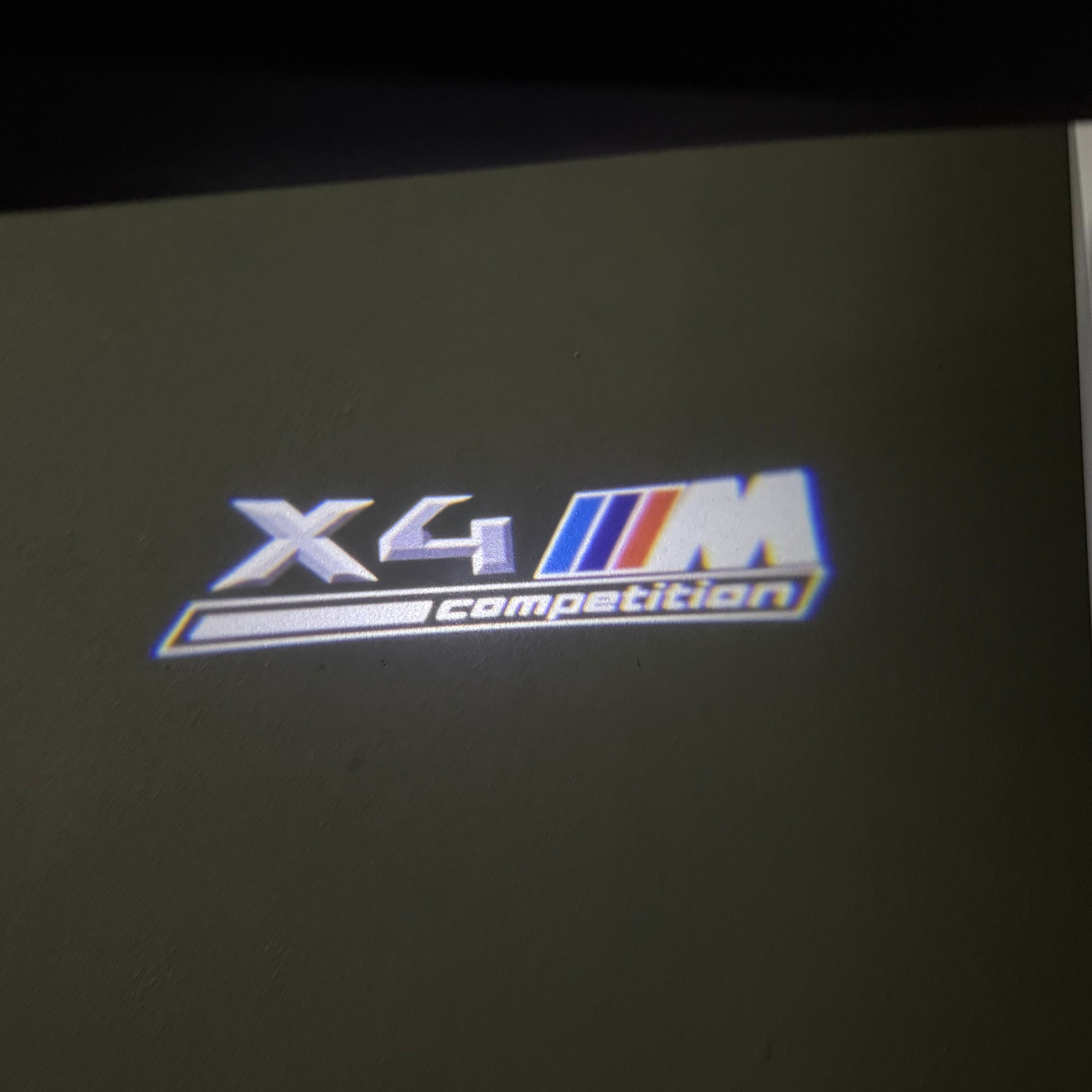 LUCES DE PROYECTOR DEL LOGOTIPO BMW M3 Nr.24 (cantidad 1 = 1 juegos / 2 luces de puerta)