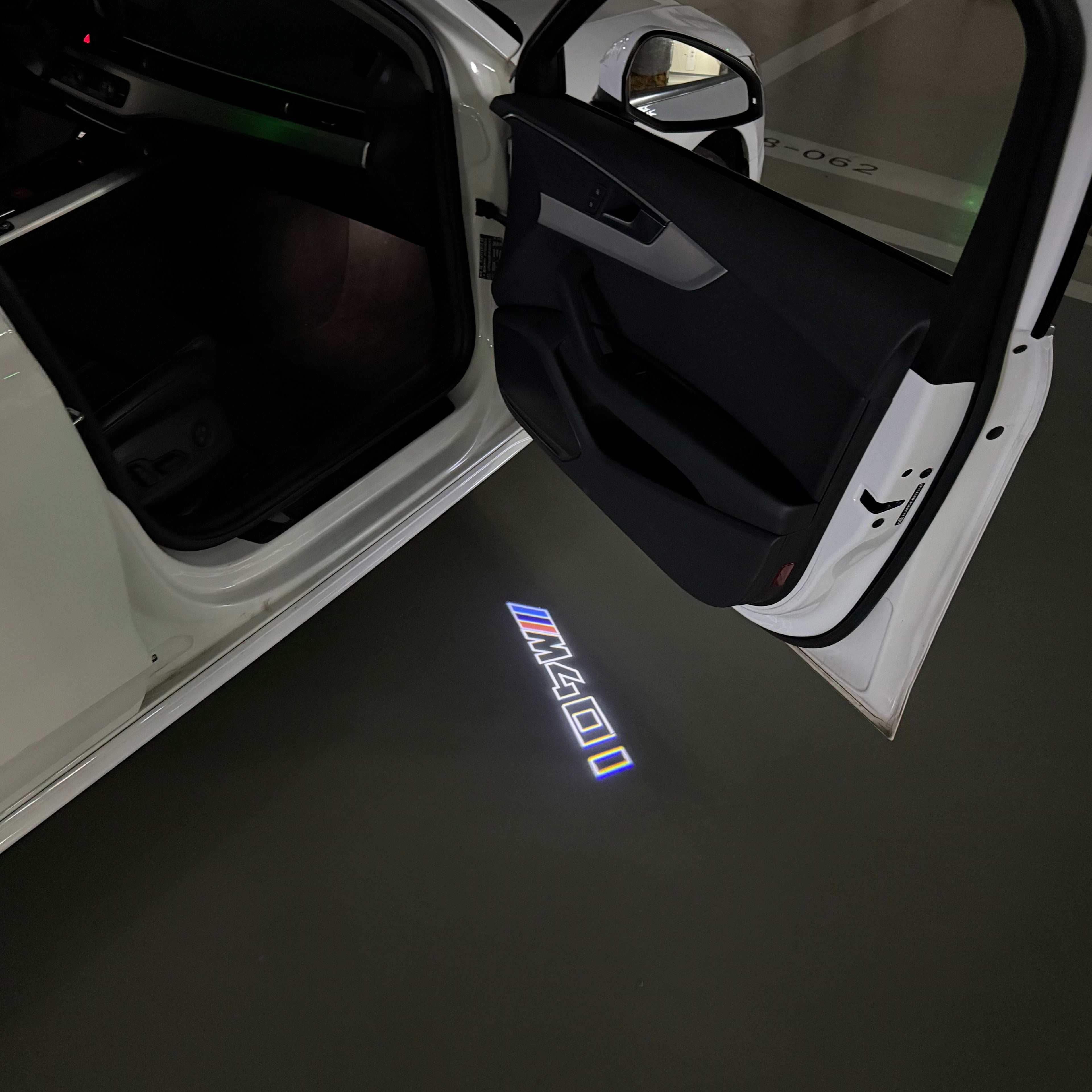 LUCES DE PROYECTOR DEL LOGOTIPO BMW M3 Nr.24 (cantidad 1 = 1 juegos / 2 luces de puerta)