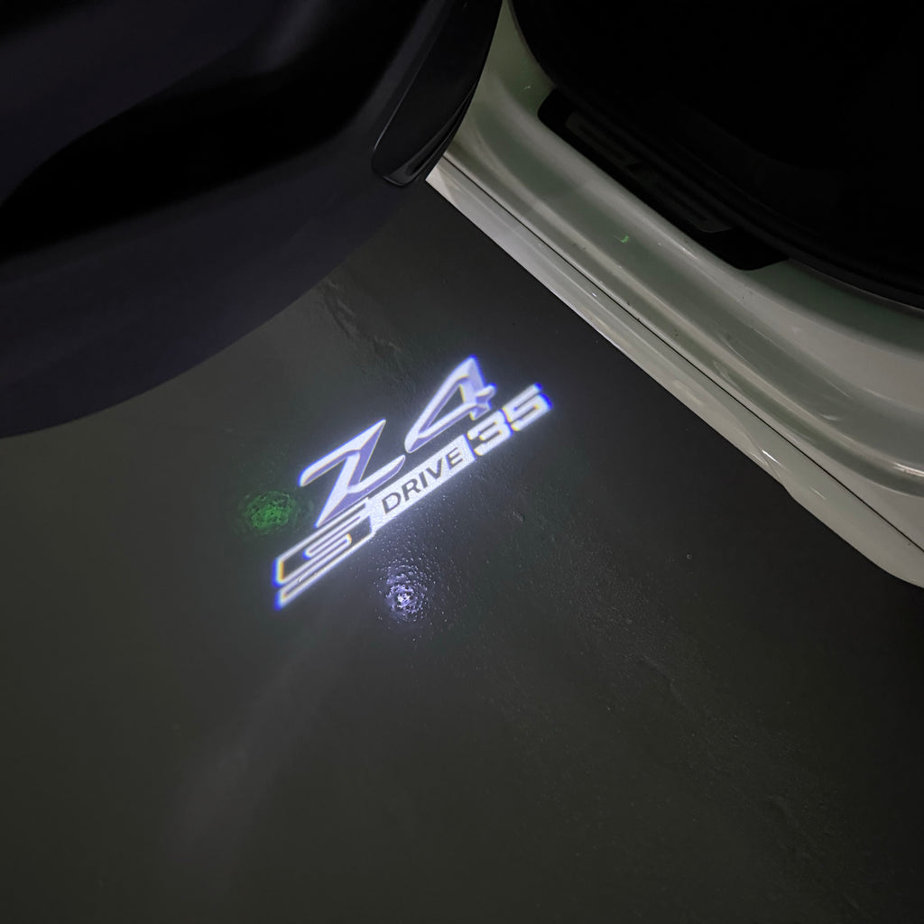 ÉCLAIRAGE DE PROJECTEUR BMW M3 LOGO Nr.24 (quantité 1 = 1 jeux / 2 feux de porte)