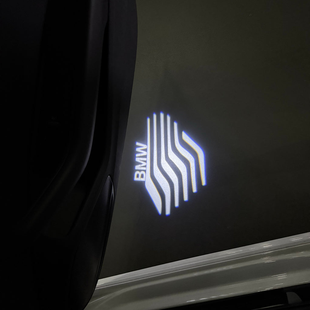ÉCLAIRAGE DE PROJECTEUR BMW M3 LOGO Nr.24 (quantité 1 = 1 jeux / 2 feux de porte)