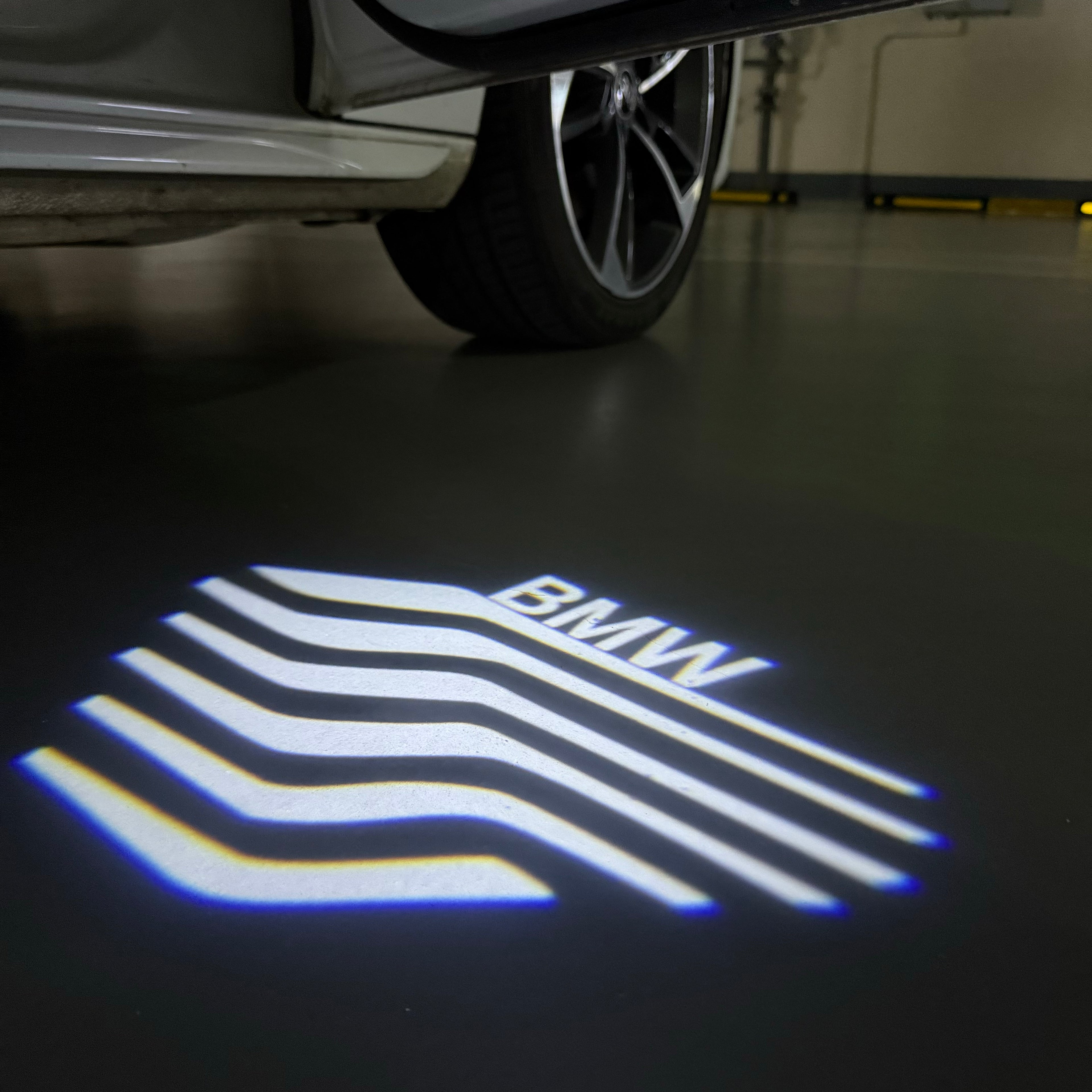 LUCES DE PROYECTOR DEL LOGOTIPO BMW M3 Nr.24 (cantidad 1 = 1 juegos / 2 luces de puerta)