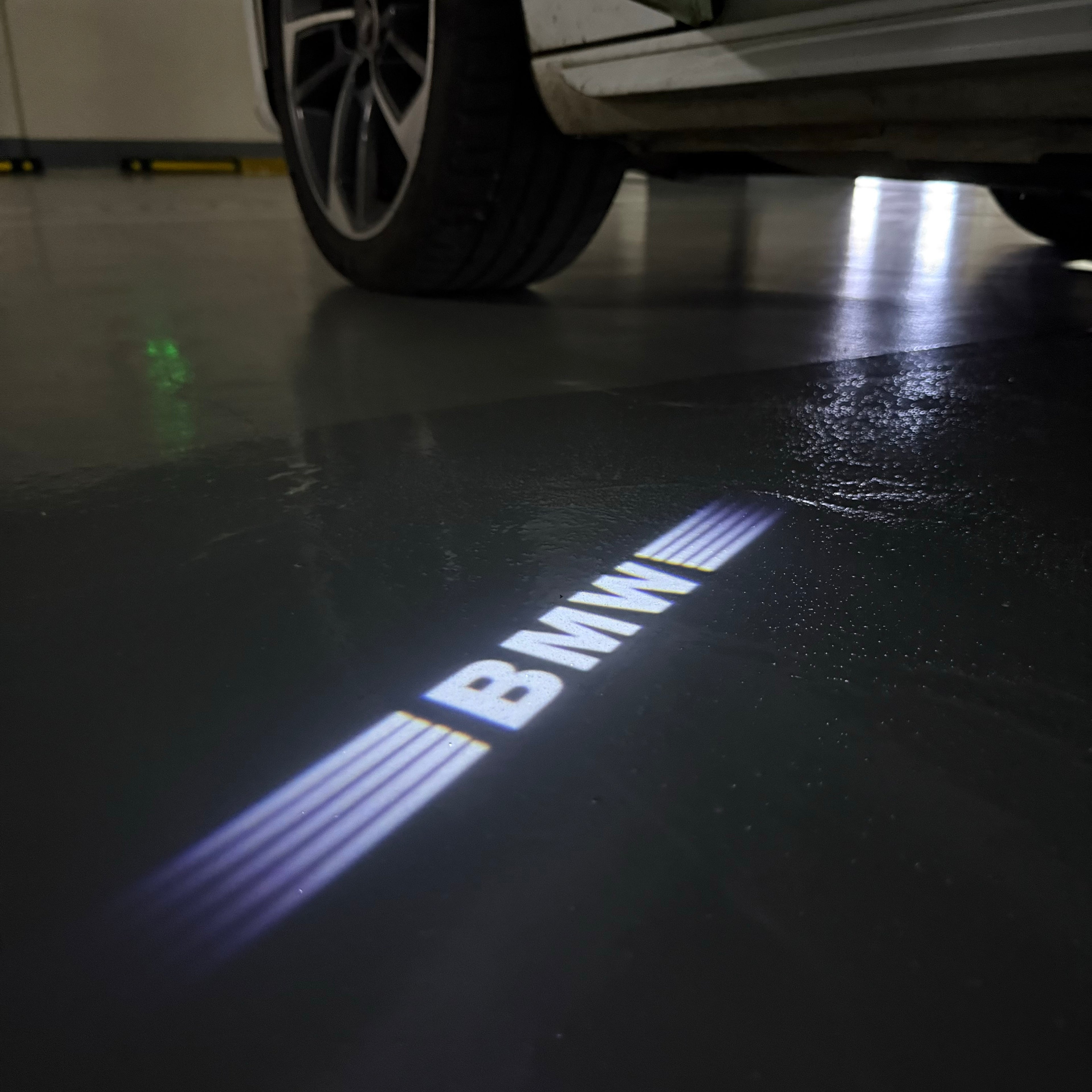 BMW LOGO PROJECTOT LIGHTS Nr.01 (cantidad 1 = 1 juego/2 luces de puerta)