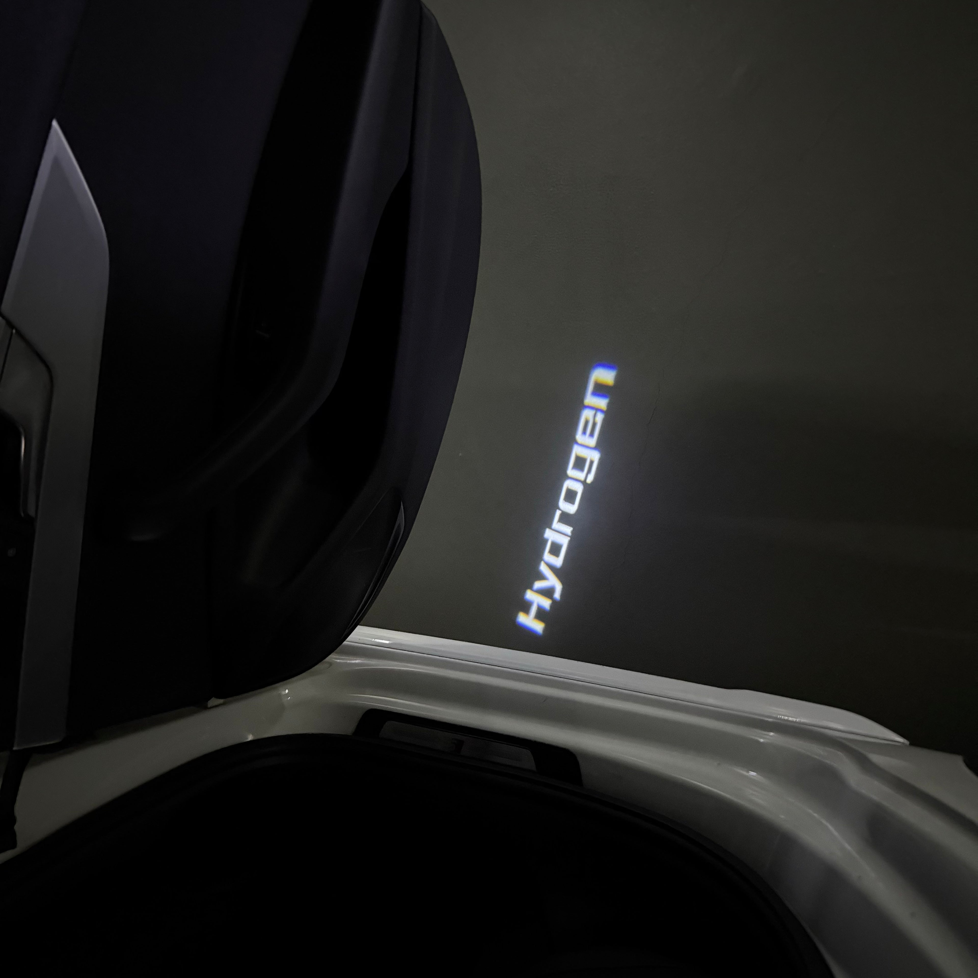 LUCES DE PROYECTOR DEL LOGOTIPO BMW M3 Nr.24 (cantidad 1 = 1 juegos / 2 luces de puerta)