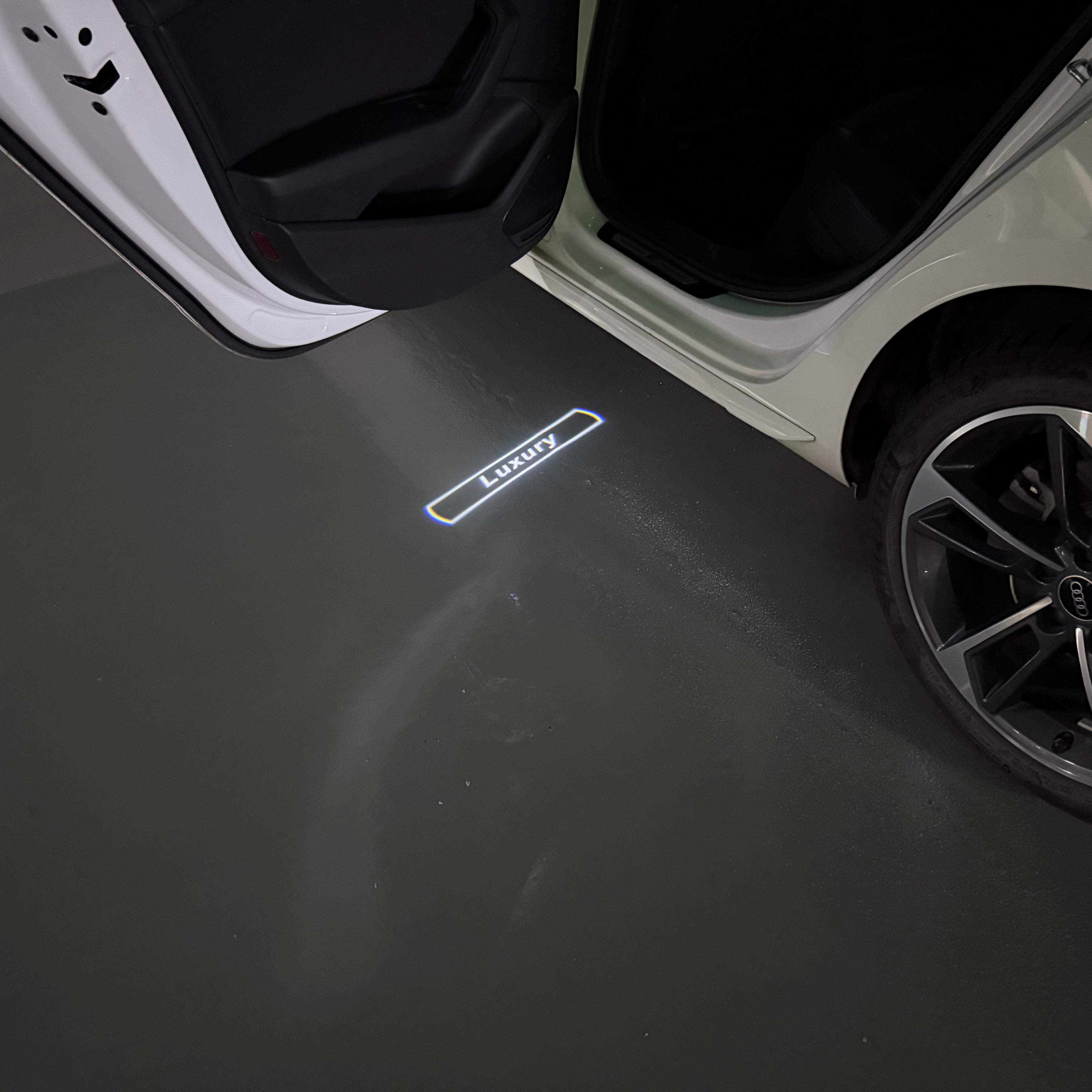 LUCES DE PROYECTOR DEL LOGOTIPO BMW M3 Nr.24 (cantidad 1 = 1 juegos / 2 luces de puerta)