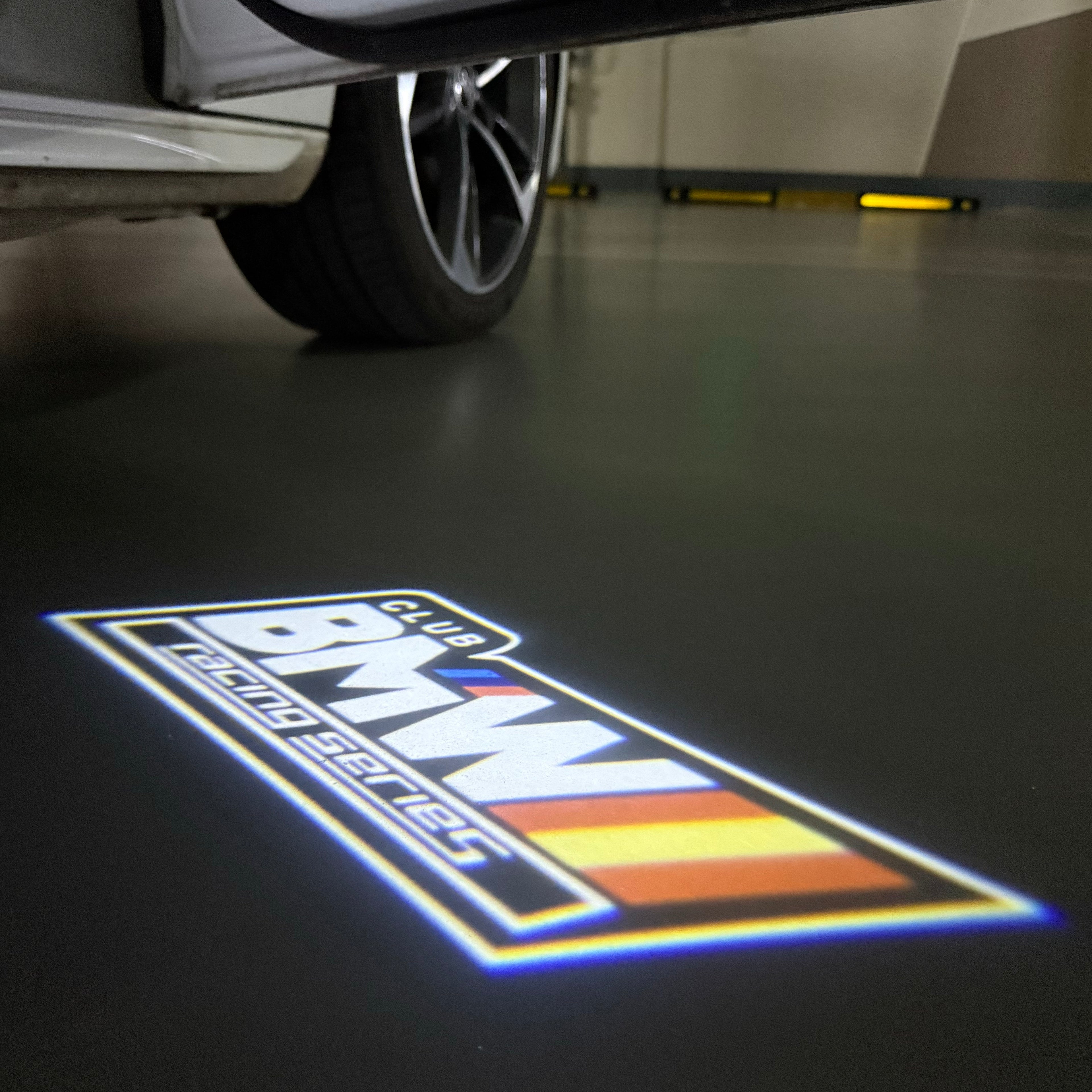LUCES DE PROYECTOR DEL LOGOTIPO BMW M3 Nr.24 (cantidad 1 = 1 juegos / 2 luces de puerta)