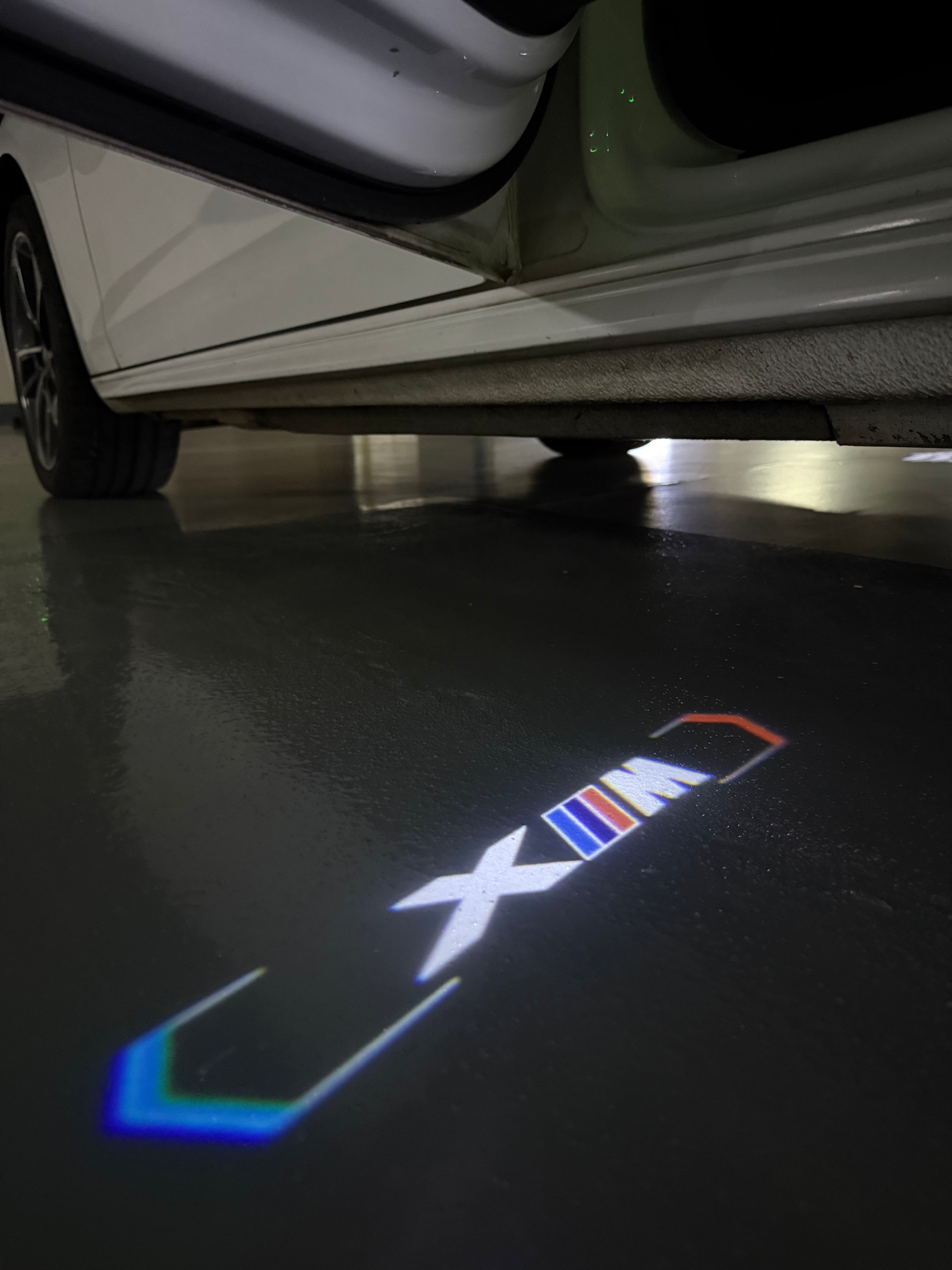 LUCES DE PROYECTOR DEL LOGOTIPO BMW M3 Nr.24 (cantidad 1 = 1 juegos / 2 luces de puerta)