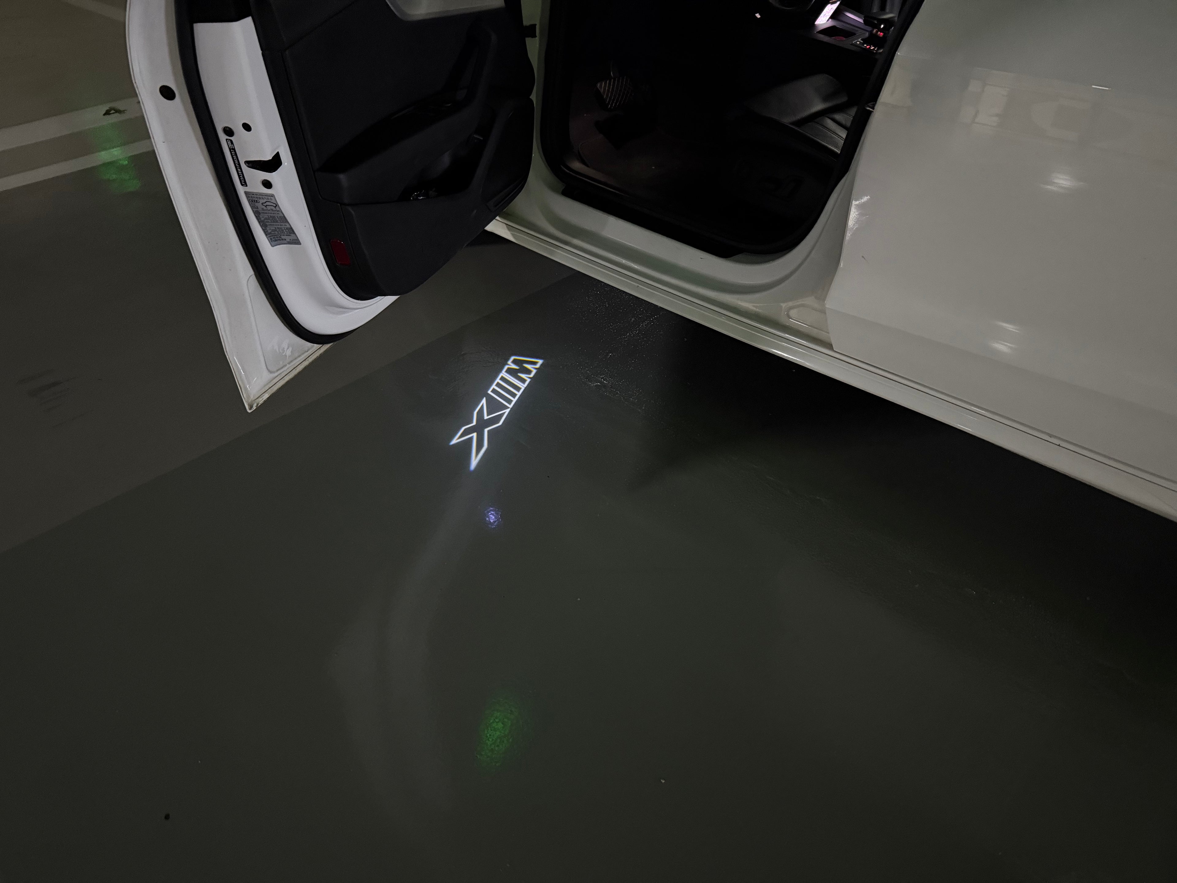 LUCES DE PROYECTOR DEL LOGOTIPO BMW M3 Nr.24 (cantidad 1 = 1 juegos / 2 luces de puerta)