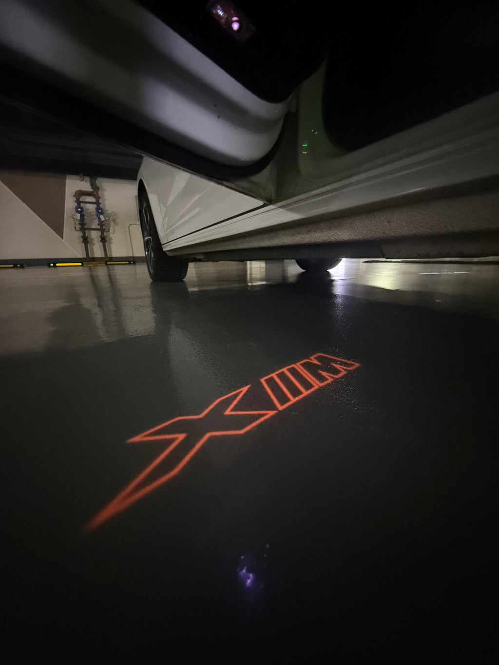 ÉCLAIRAGE DE PROJECTEUR BMW M3 LOGO Nr.24 (quantité 1 = 1 jeux / 2 feux de porte)