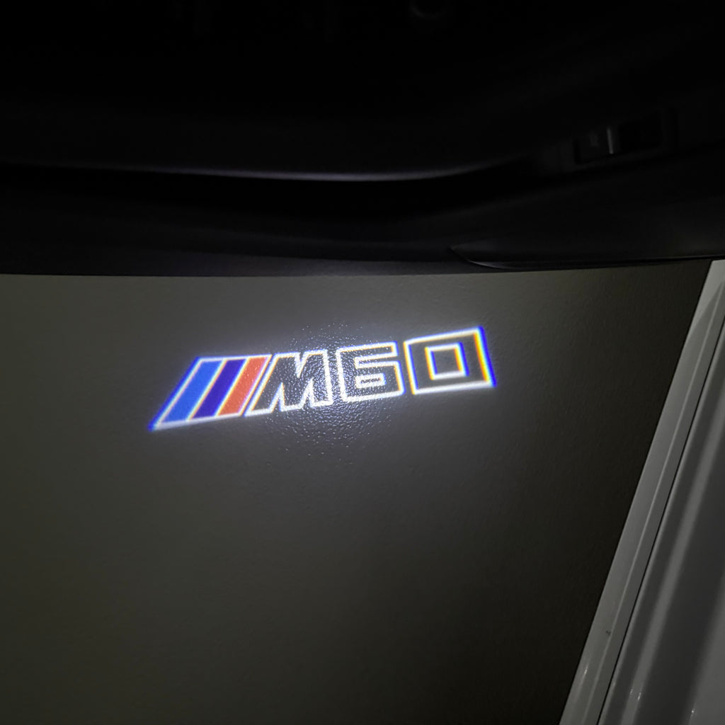 ÉCLAIRAGE DE PROJECTEUR BMW M3 LOGO Nr.24 (quantité 1 = 1 jeux / 2 feux de porte)