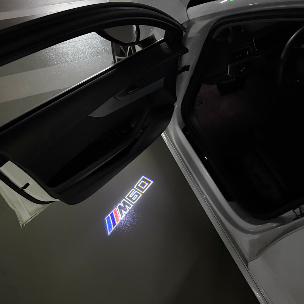 ÉCLAIRAGE DE PROJECTEUR BMW M3 LOGO Nr.24 (quantité 1 = 1 jeux / 2 feux de porte)