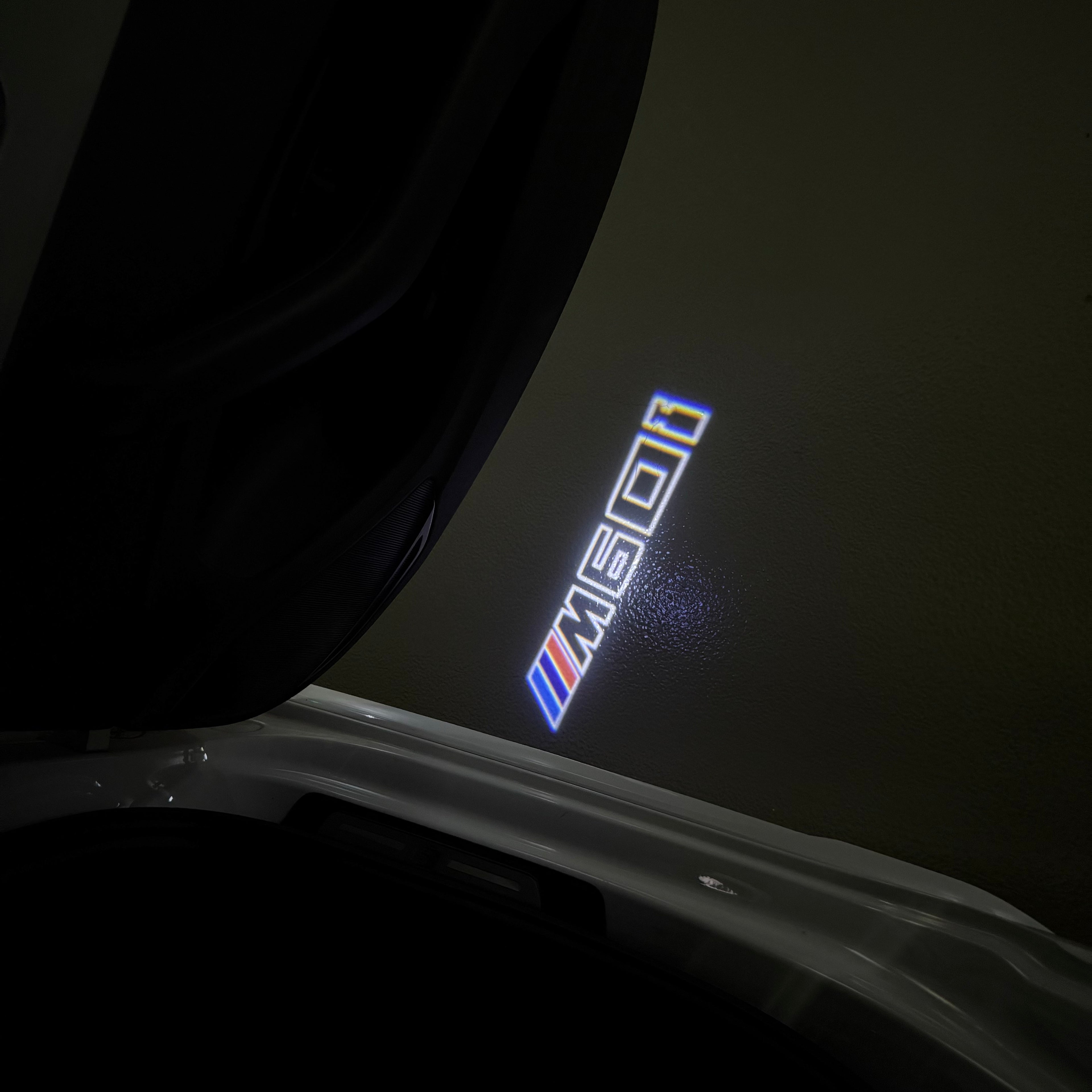 LUCES DE PROYECTOR DEL LOGOTIPO BMW M3 Nr.24 (cantidad 1 = 1 juegos / 2 luces de puerta)