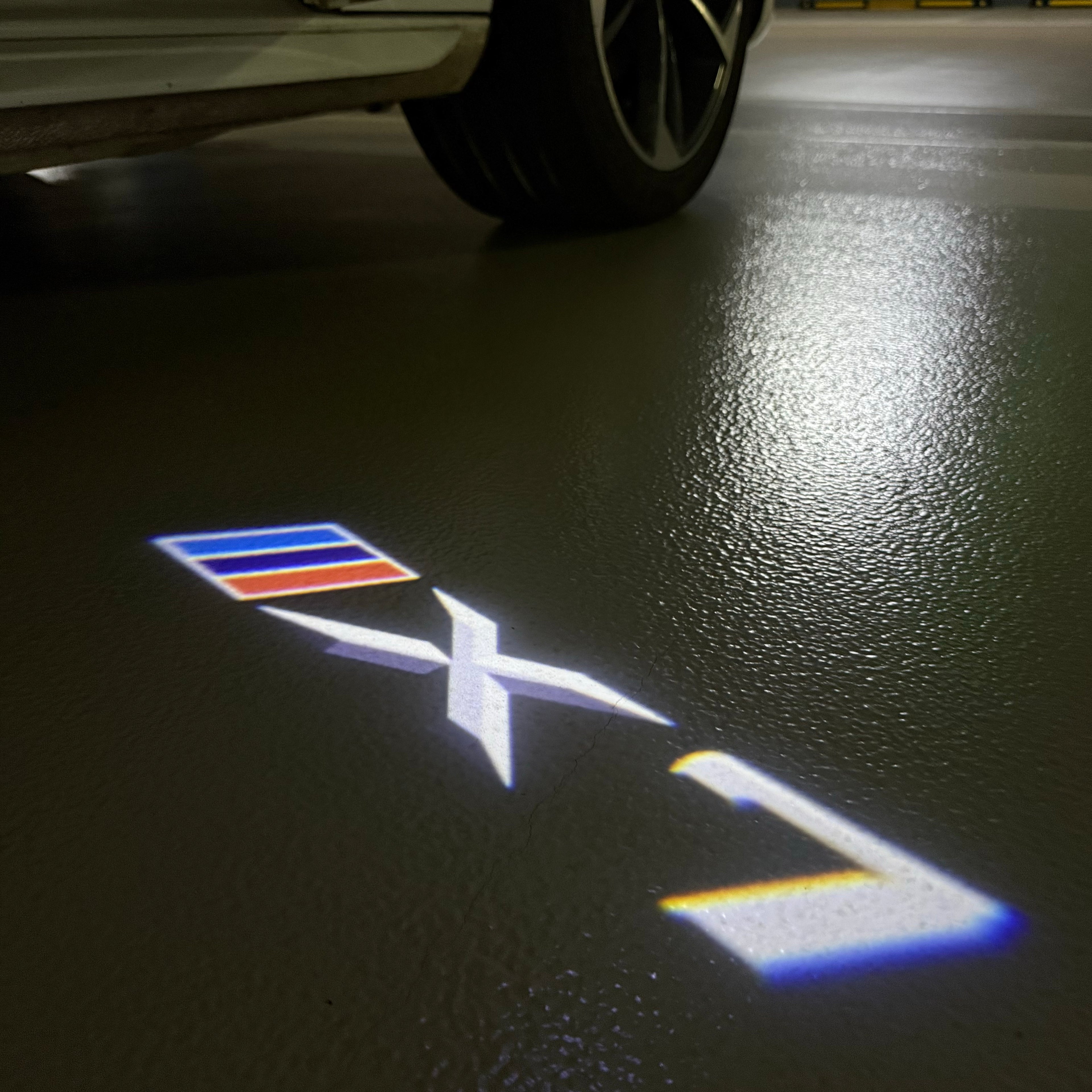 LUCES DE PROYECTOR DEL LOGOTIPO BMW M3 Nr.24 (cantidad 1 = 1 juegos / 2 luces de puerta)