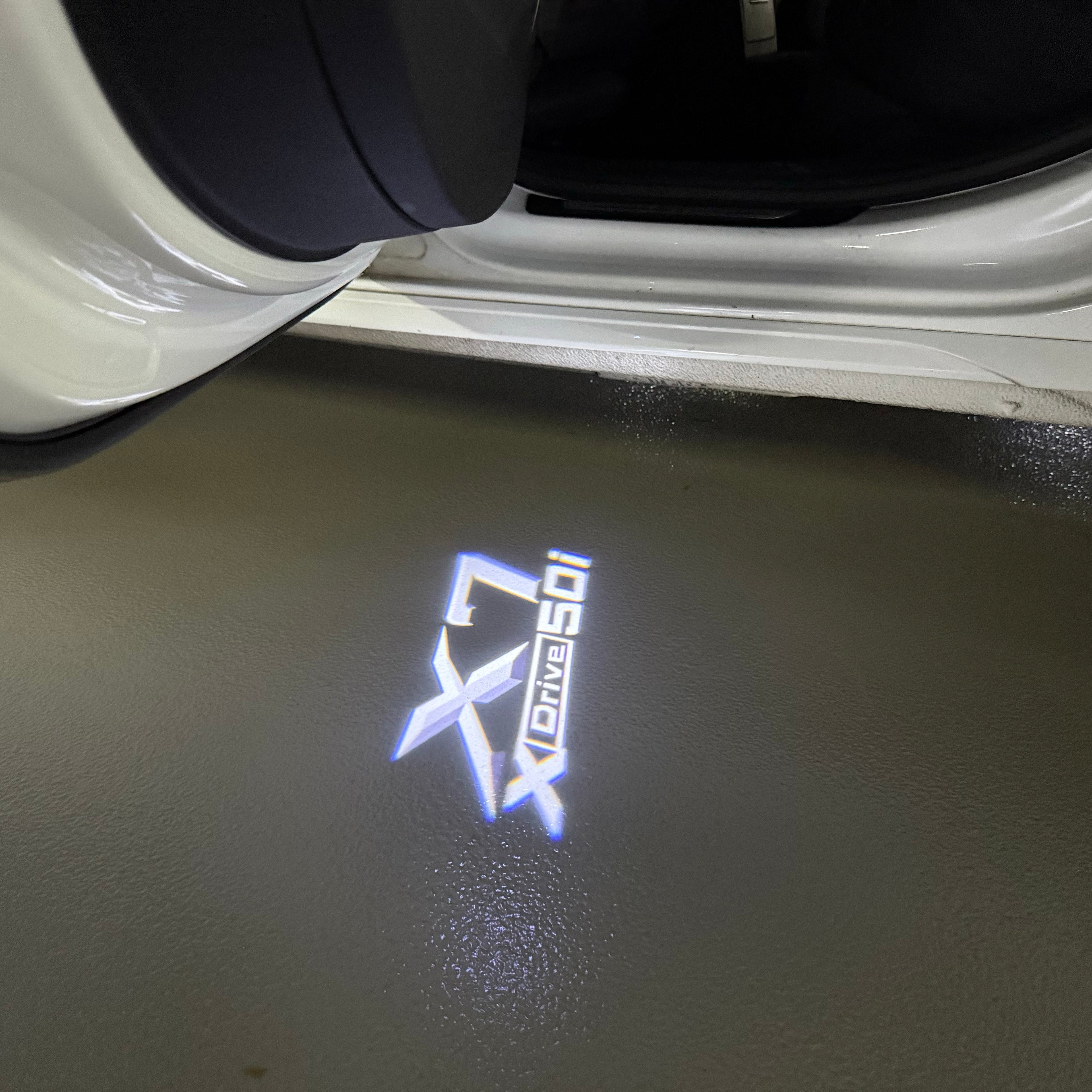 LUCES DE PROYECTOR DEL LOGOTIPO BMW M3 Nr.24 (cantidad 1 = 1 juegos / 2 luces de puerta)