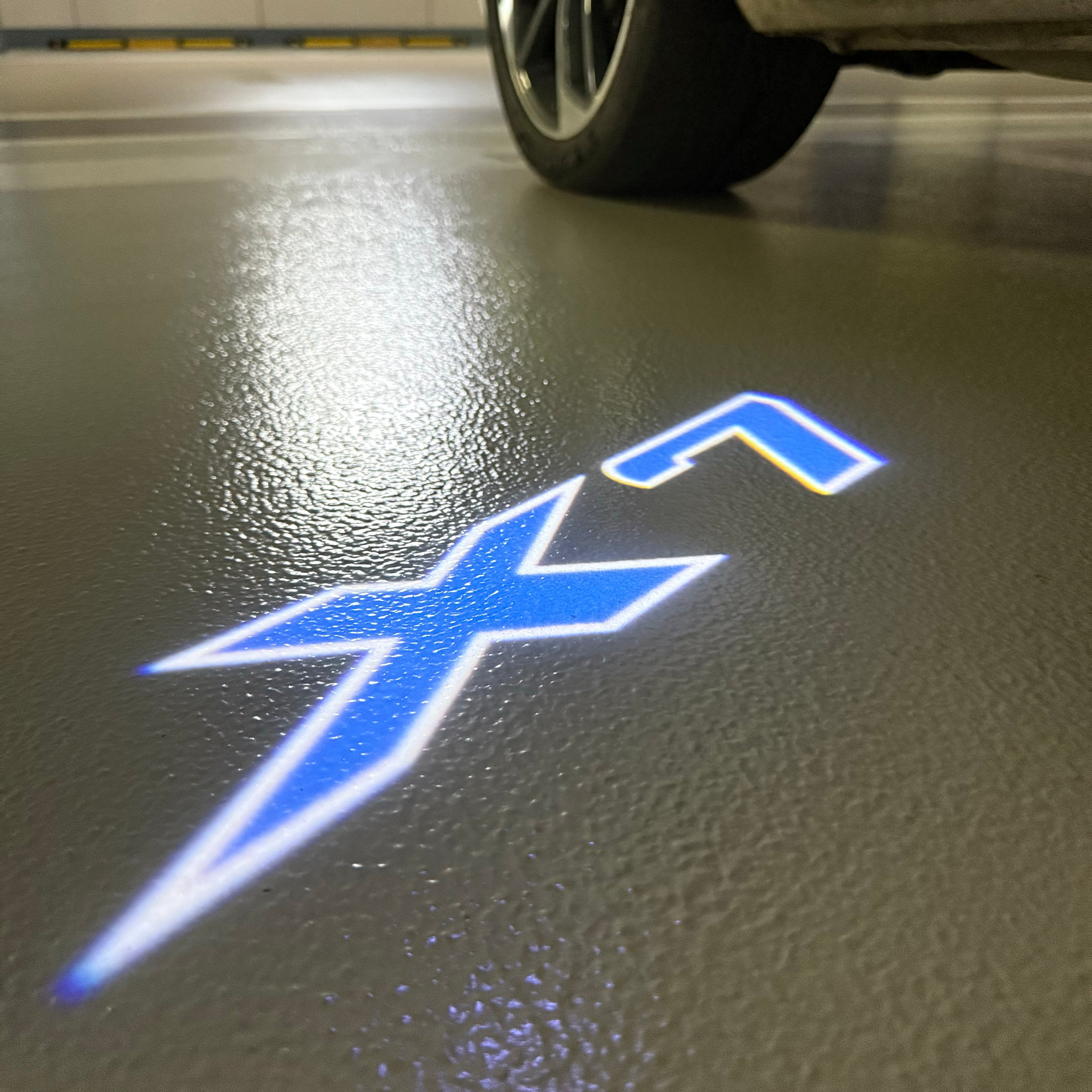 LUCES DE PROYECTOR DEL LOGOTIPO BMW M3 Nr.24 (cantidad 1 = 1 juegos / 2 luces de puerta)