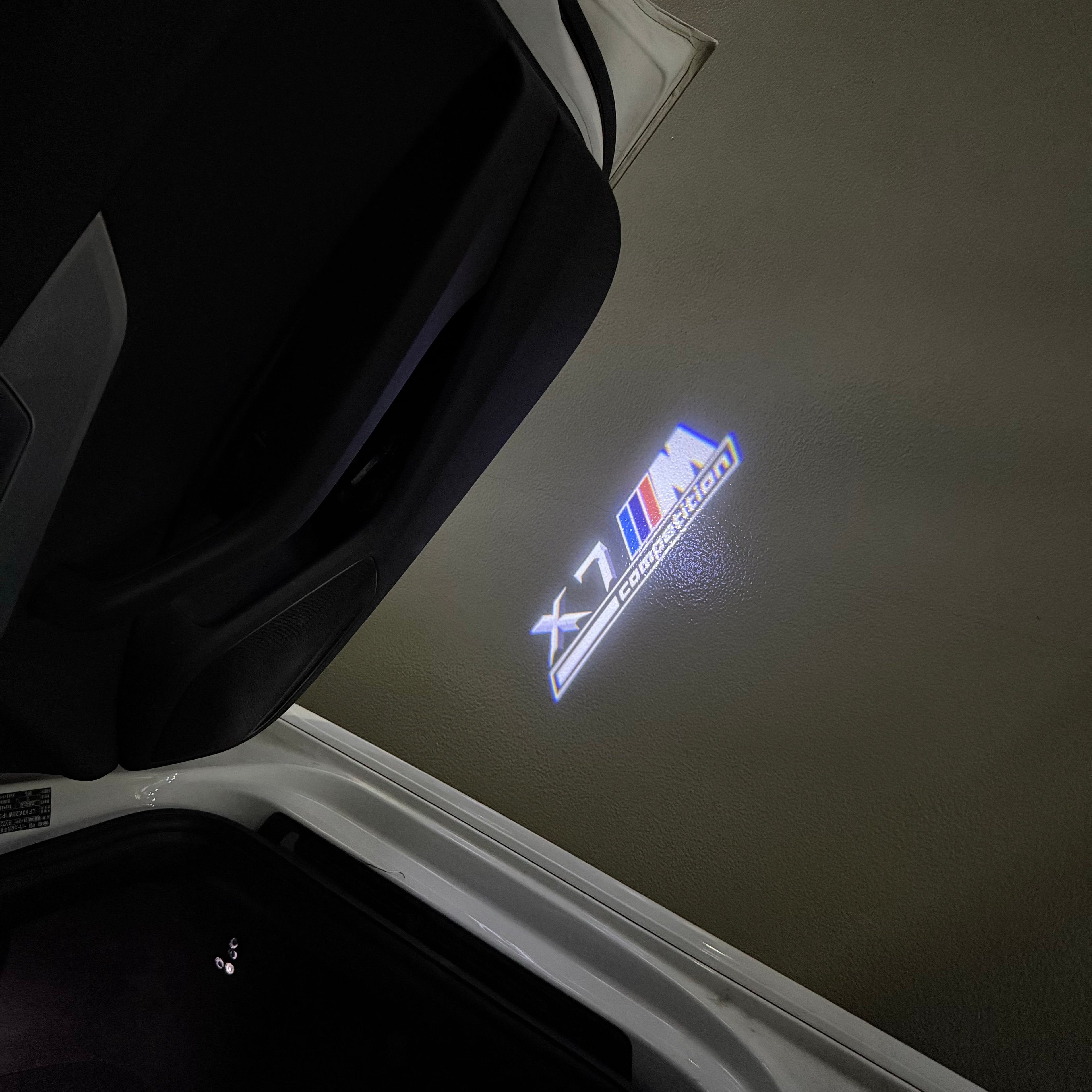 LUCES DE PROYECTOR DEL LOGOTIPO BMW M3 Nr.24 (cantidad 1 = 1 juegos / 2 luces de puerta)