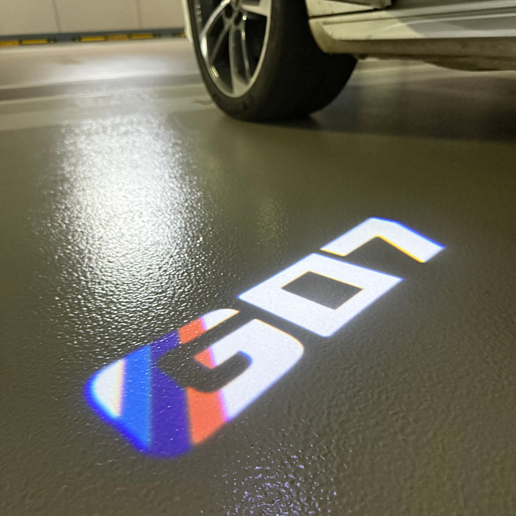 LUCES DE PROYECTOR DEL LOGOTIPO BMW M3 Nr.24 (cantidad 1 = 1 juegos / 2 luces de puerta)