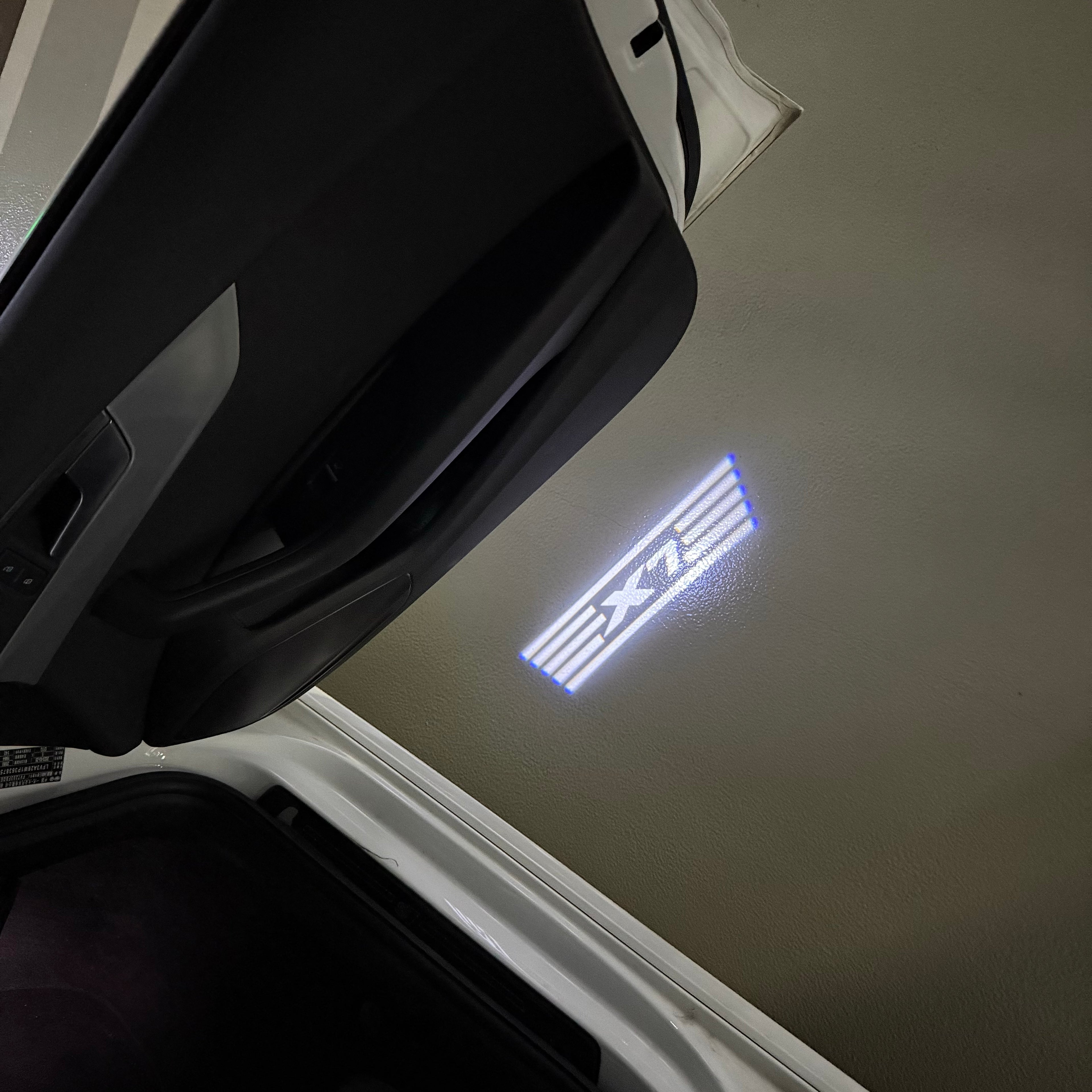LUCES DE PROYECTOR DEL LOGOTIPO BMW M3 Nr.24 (cantidad 1 = 1 juegos / 2 luces de puerta)