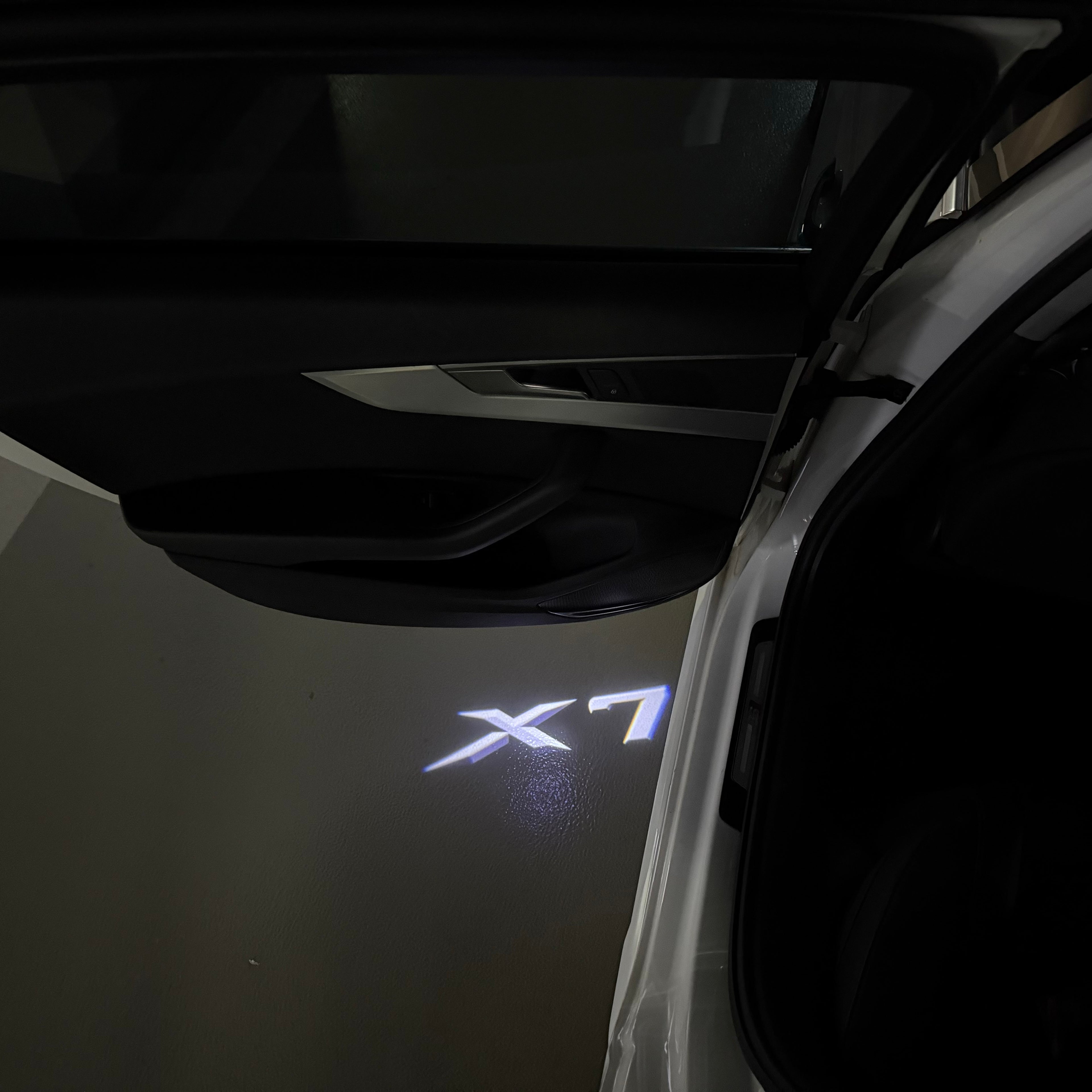 LUCES DE PROYECTOR DEL LOGOTIPO BMW M3 Nr.24 (cantidad 1 = 1 juegos / 2 luces de puerta)