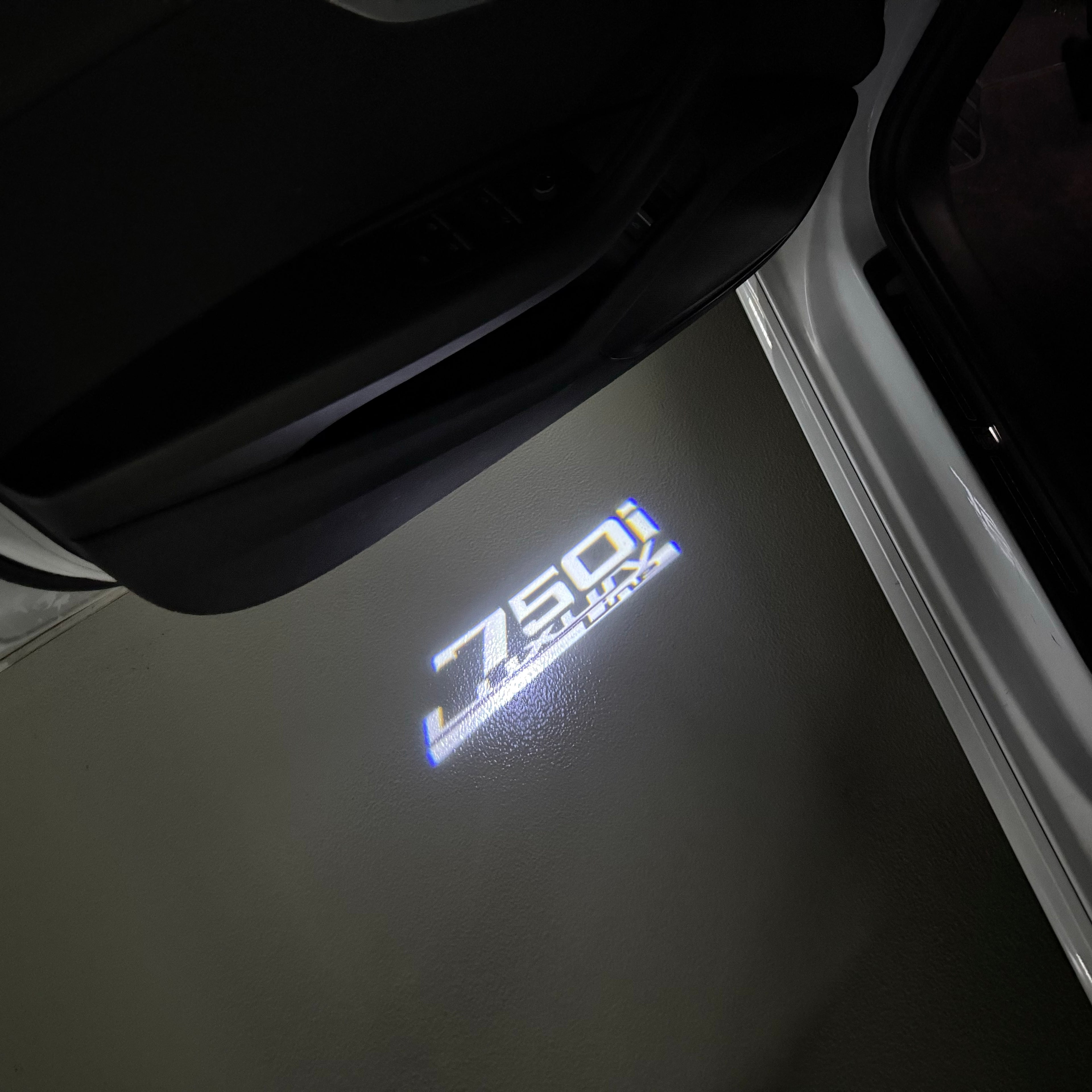 LUCES DE PROYECTOR DEL LOGOTIPO BMW M3 Nr.24 (cantidad 1 = 1 juegos / 2 luces de puerta)