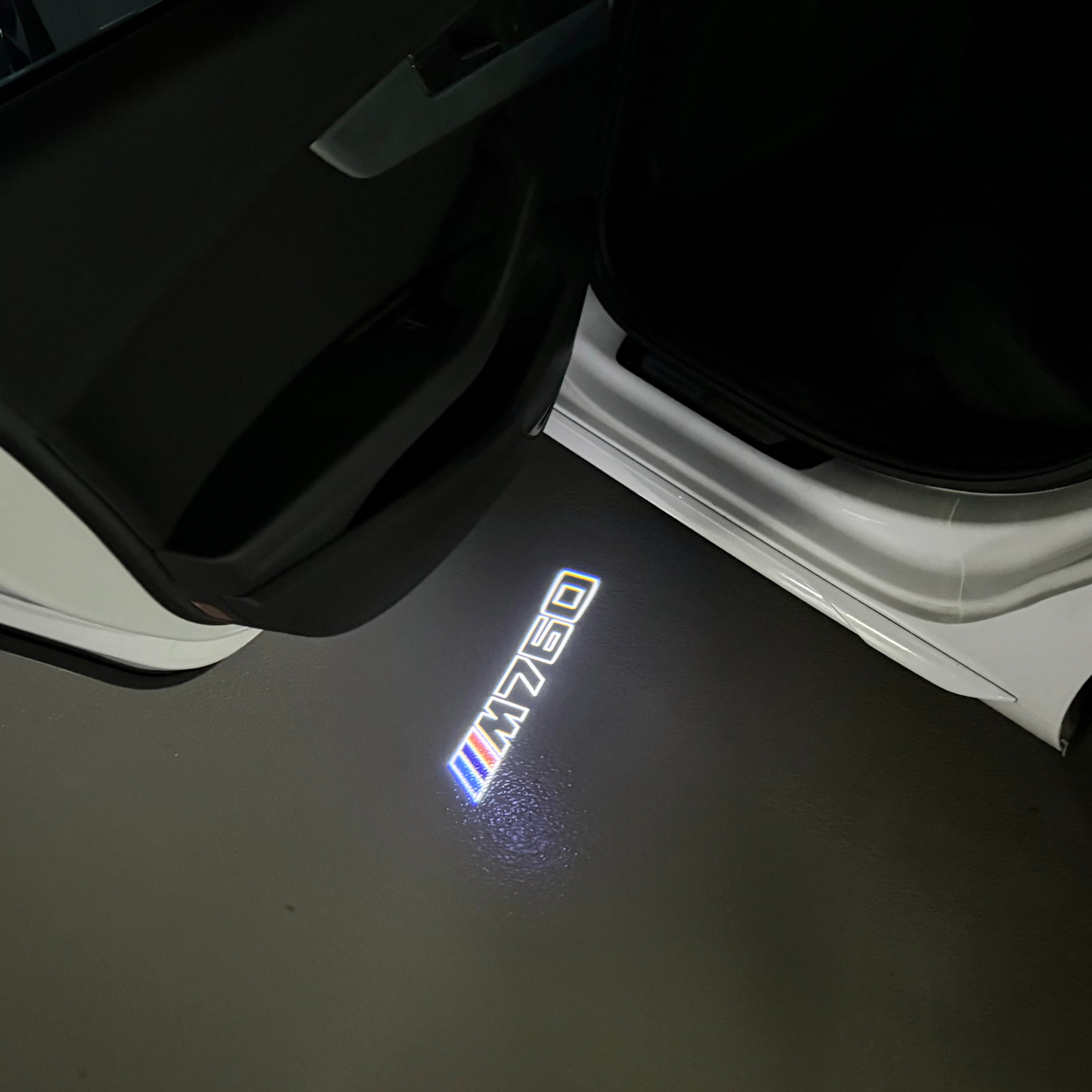 LUCES DE PROYECTOR DEL LOGOTIPO BMW M3 Nr.24 (cantidad 1 = 1 juegos / 2 luces de puerta)
