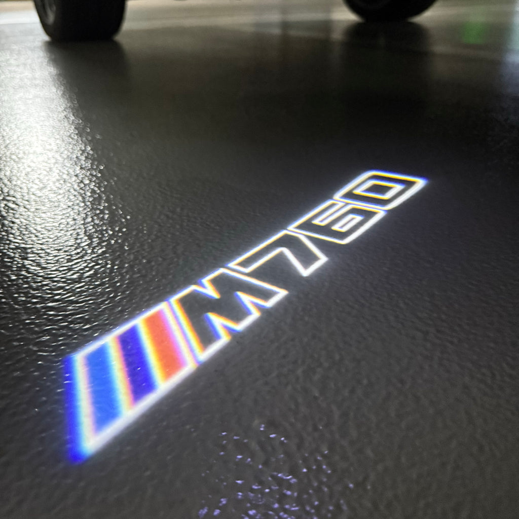 LUCES DE PROYECTOR DEL LOGOTIPO BMW M3 Nr.24 (cantidad 1 = 1 juegos / 2 luces de puerta)