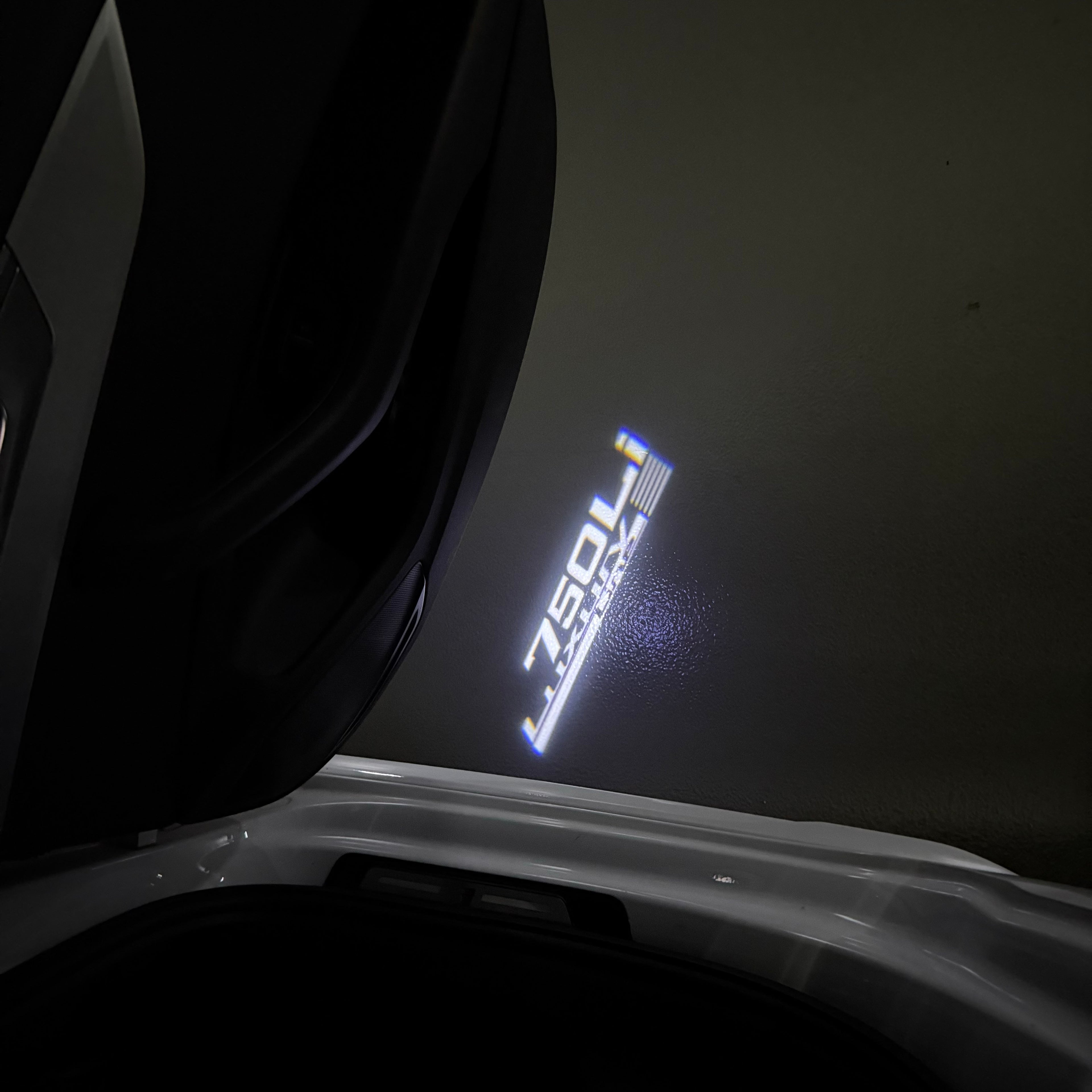 LUCES DE PROYECTOR DEL LOGOTIPO BMW M3 Nr.24 (cantidad 1 = 1 juegos / 2 luces de puerta)