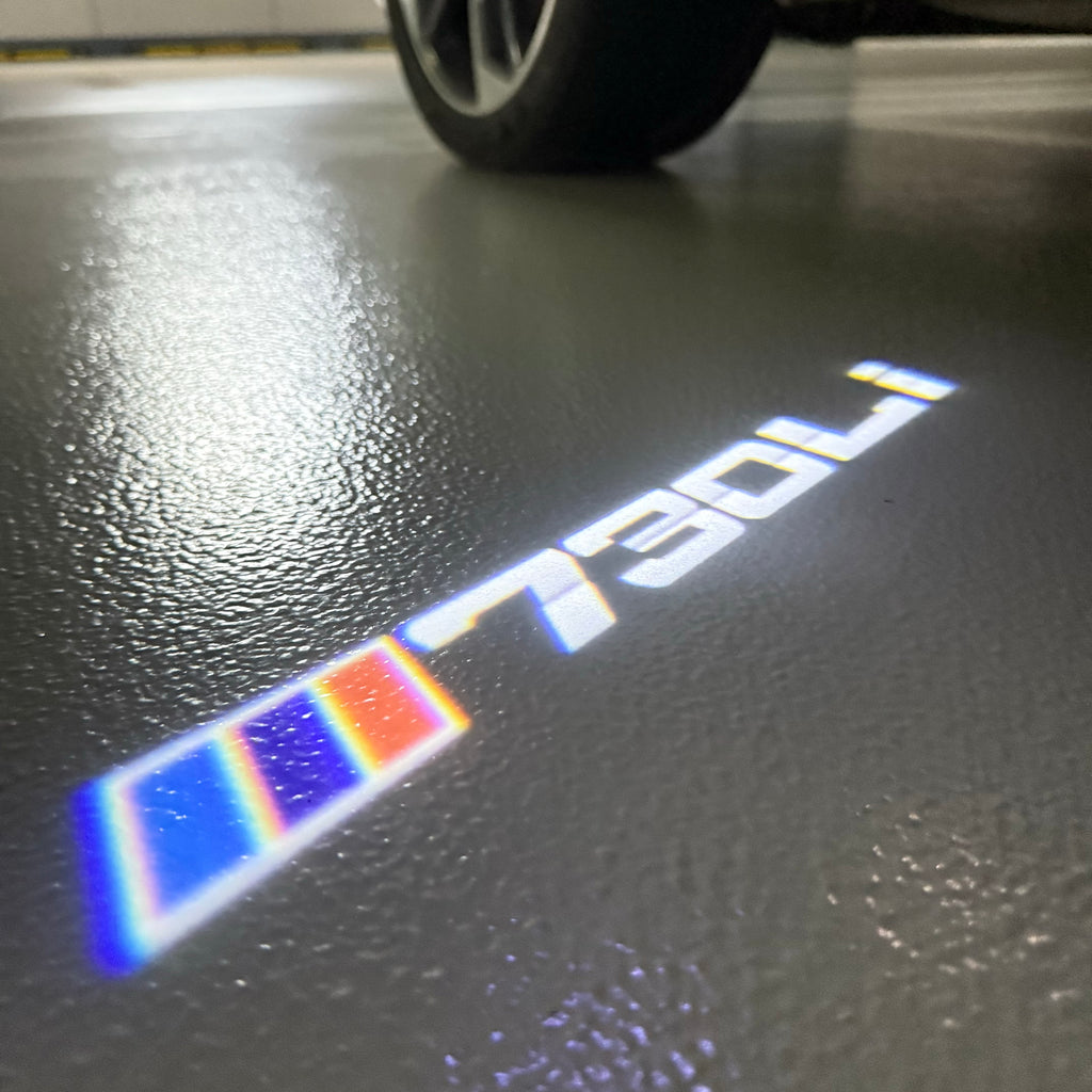 LUCES DE PROYECTOR DEL LOGOTIPO BMW M3 Nr.24 (cantidad 1 = 1 juegos / 2 luces de puerta)
