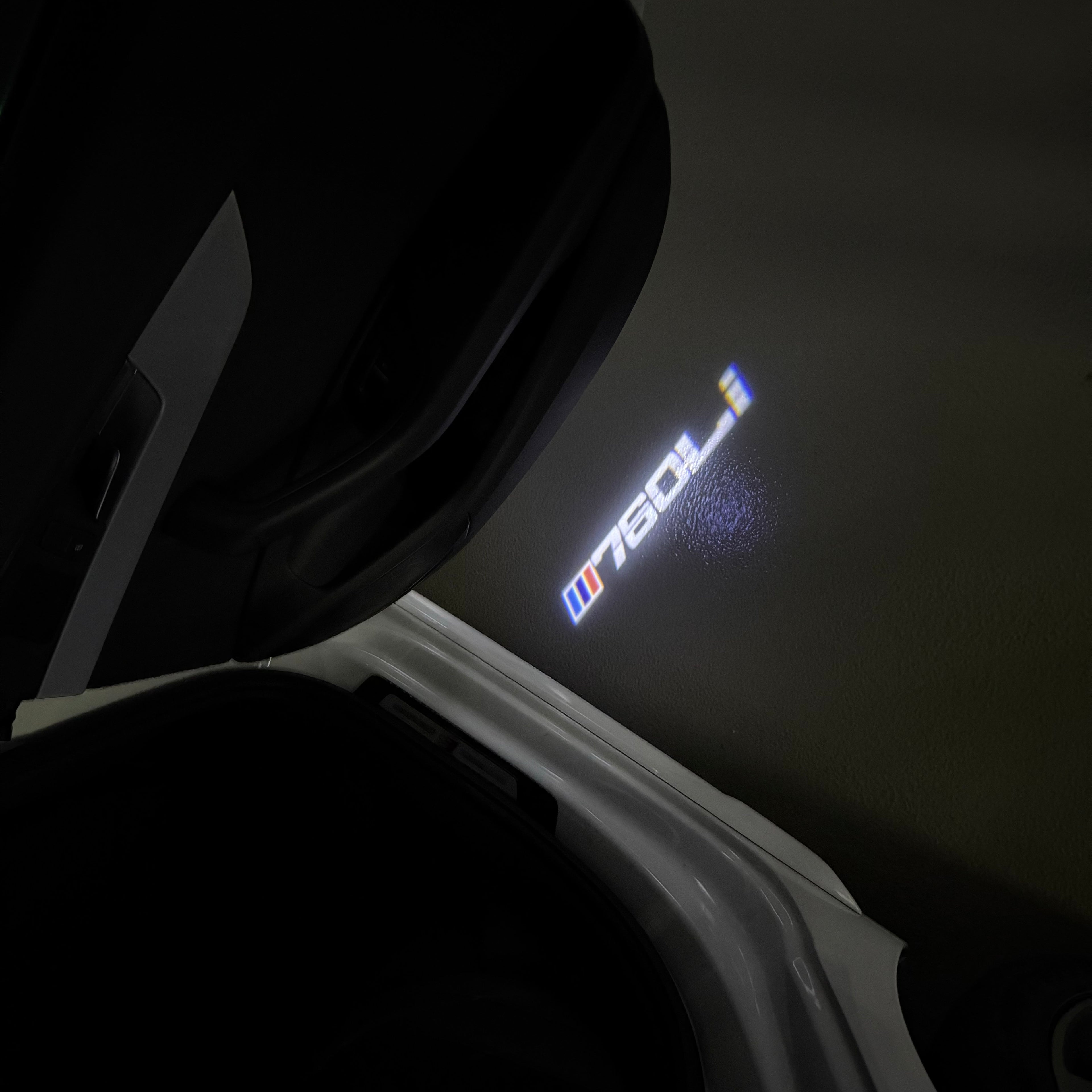 LUCES DE PROYECTOR DEL LOGOTIPO BMW M3 Nr.24 (cantidad 1 = 1 juegos / 2 luces de puerta)