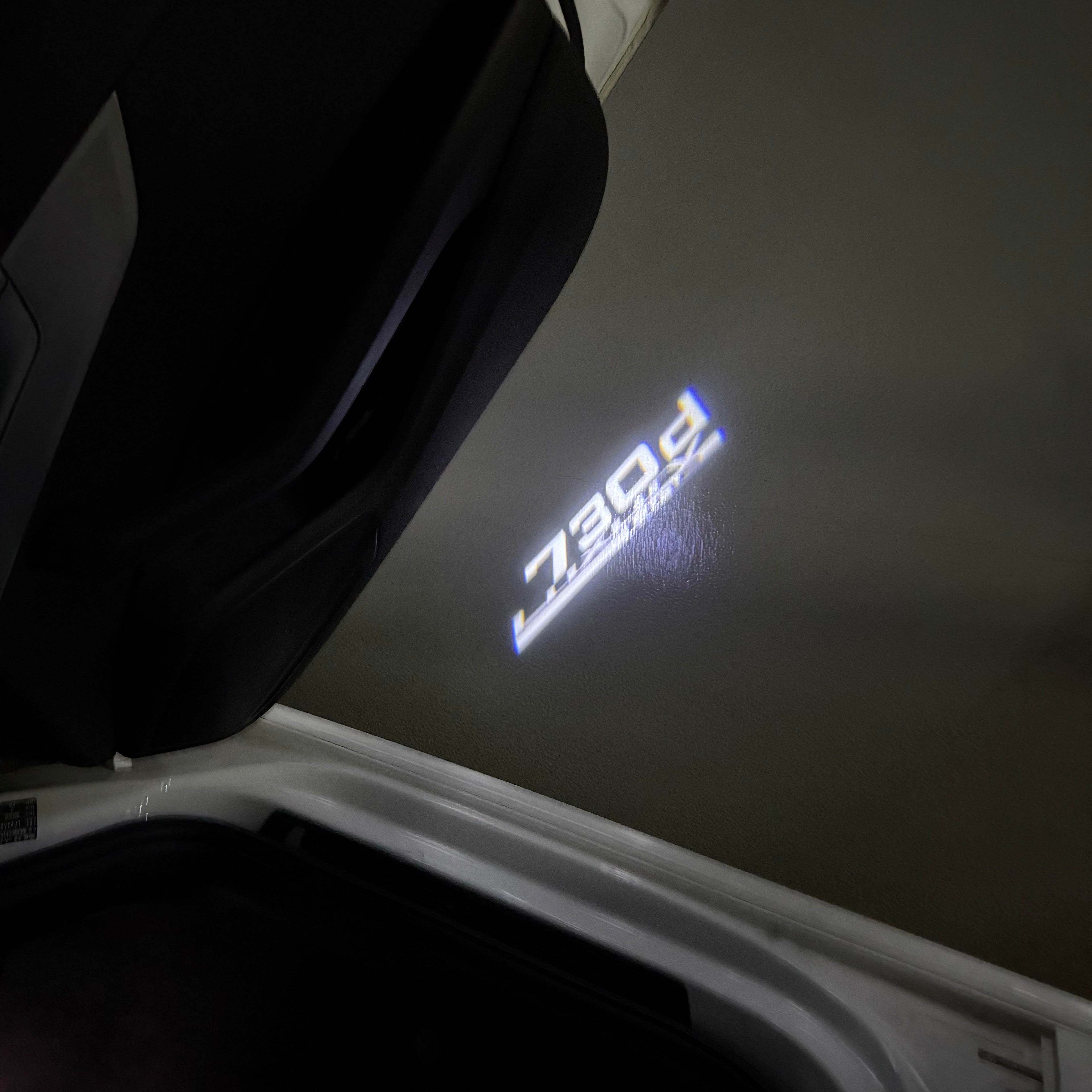 LUCES DE PROYECTOR DEL LOGOTIPO BMW M3 Nr.24 (cantidad 1 = 1 juegos / 2 luces de puerta)