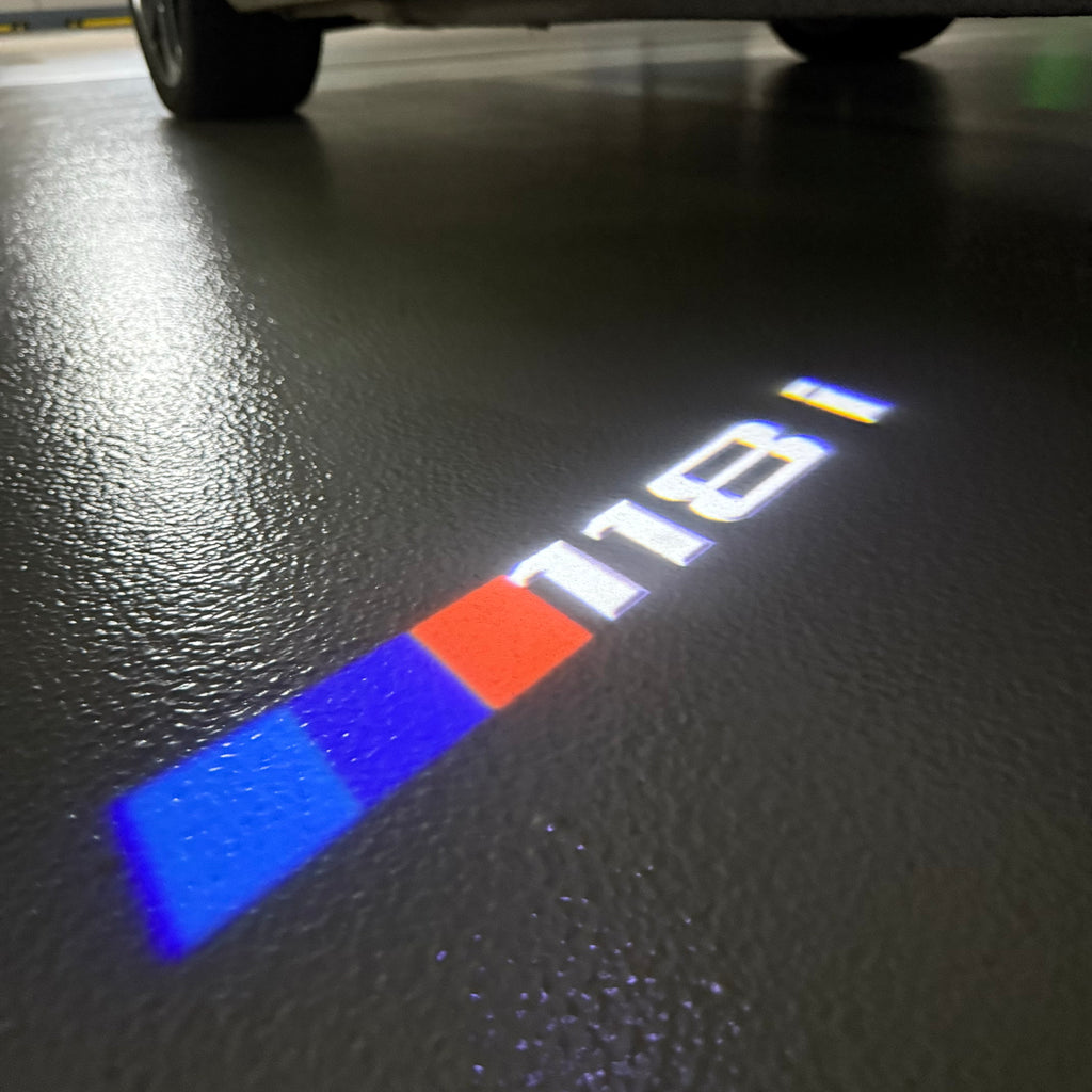 ÉCLAIRAGE DE PROJECTEUR BMW M3 LOGO Nr.24 (quantité 1 = 1 jeux / 2 feux de porte)
