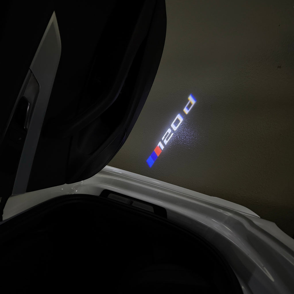 ÉCLAIRAGE DE PROJECTEUR BMW M3 LOGO Nr.24 (quantité 1 = 1 jeux / 2 feux de porte)