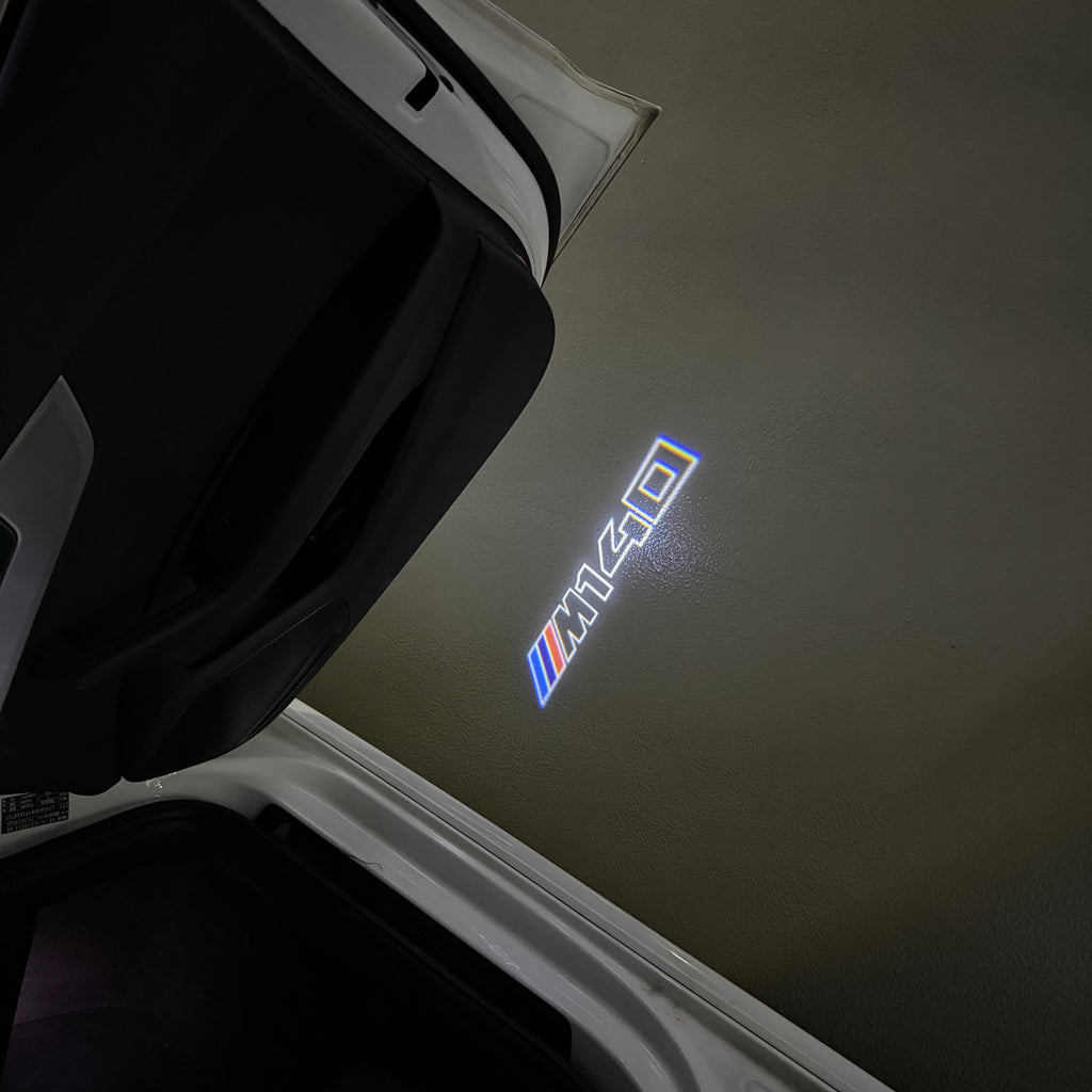 LUCES DE PROYECTOR DEL LOGOTIPO BMW M3 Nr.24 (cantidad 1 = 1 juegos / 2 luces de puerta)