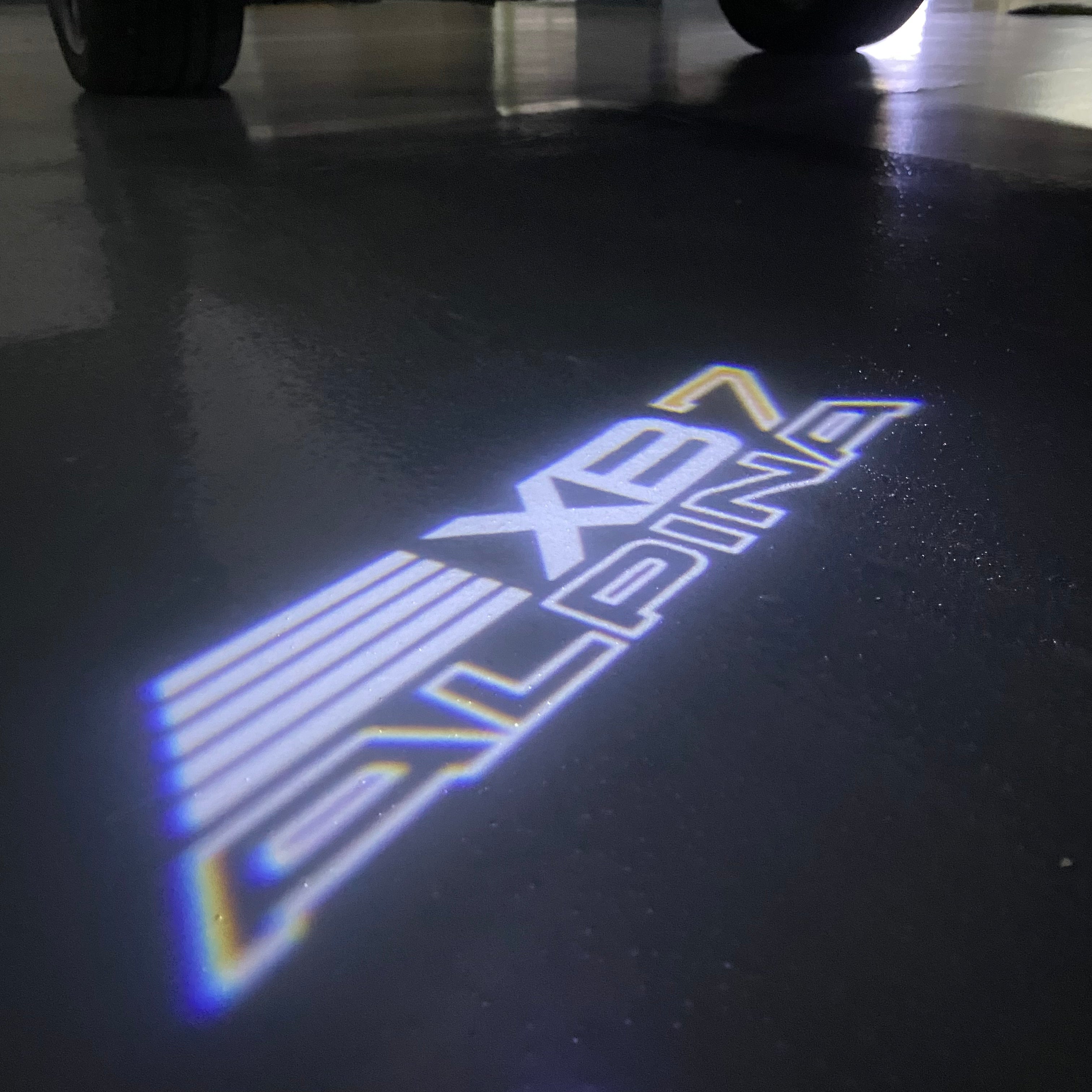 ALPINA XB7  LOGO PROJECTOT LIGHTS  (quantity 1 = 1 sets/2 door lights) Nr.07A36