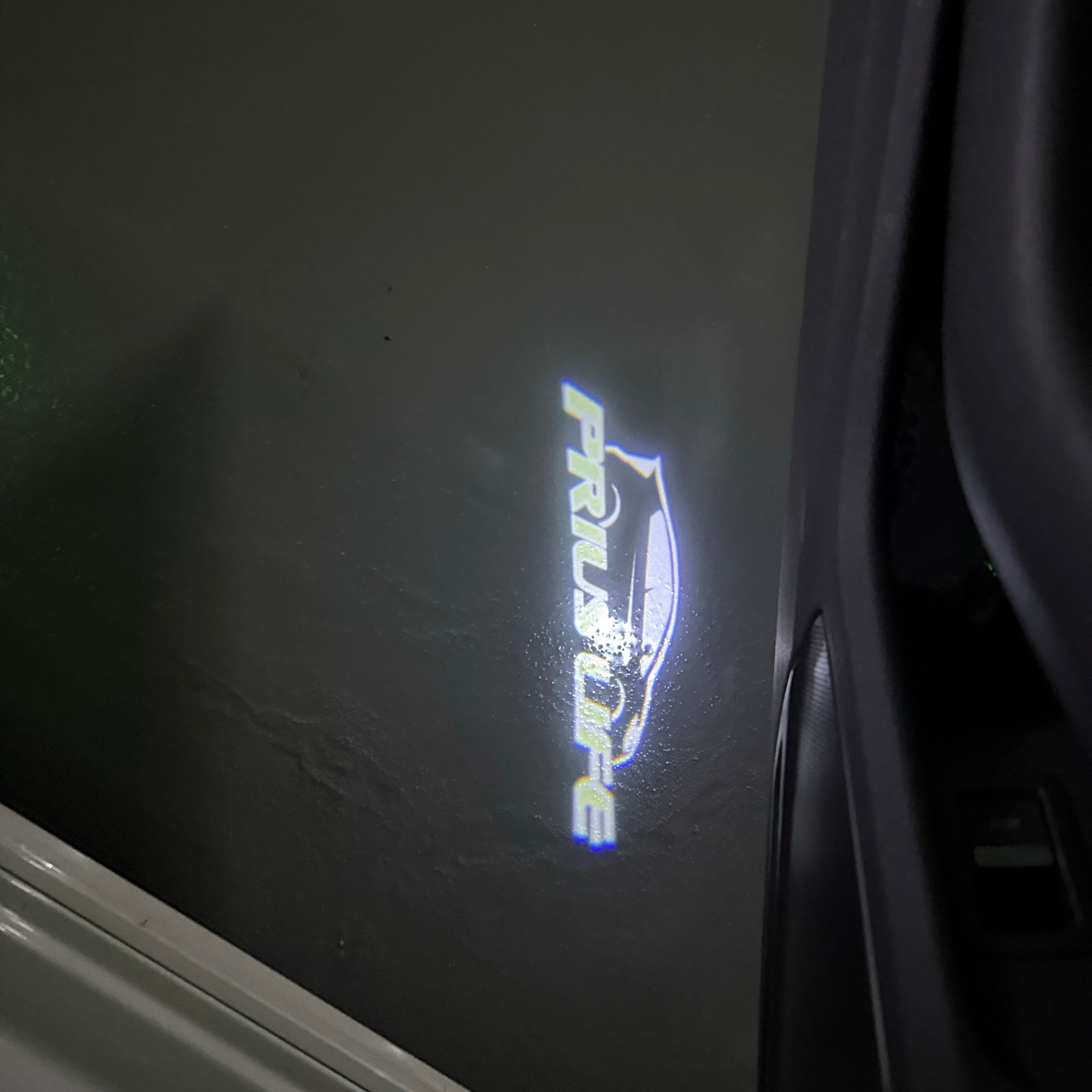 Toyota LOGO PROJECROTR LIGHTS Nr.02 (quantité 1 = 1 ensembles / 2 feux de porte)