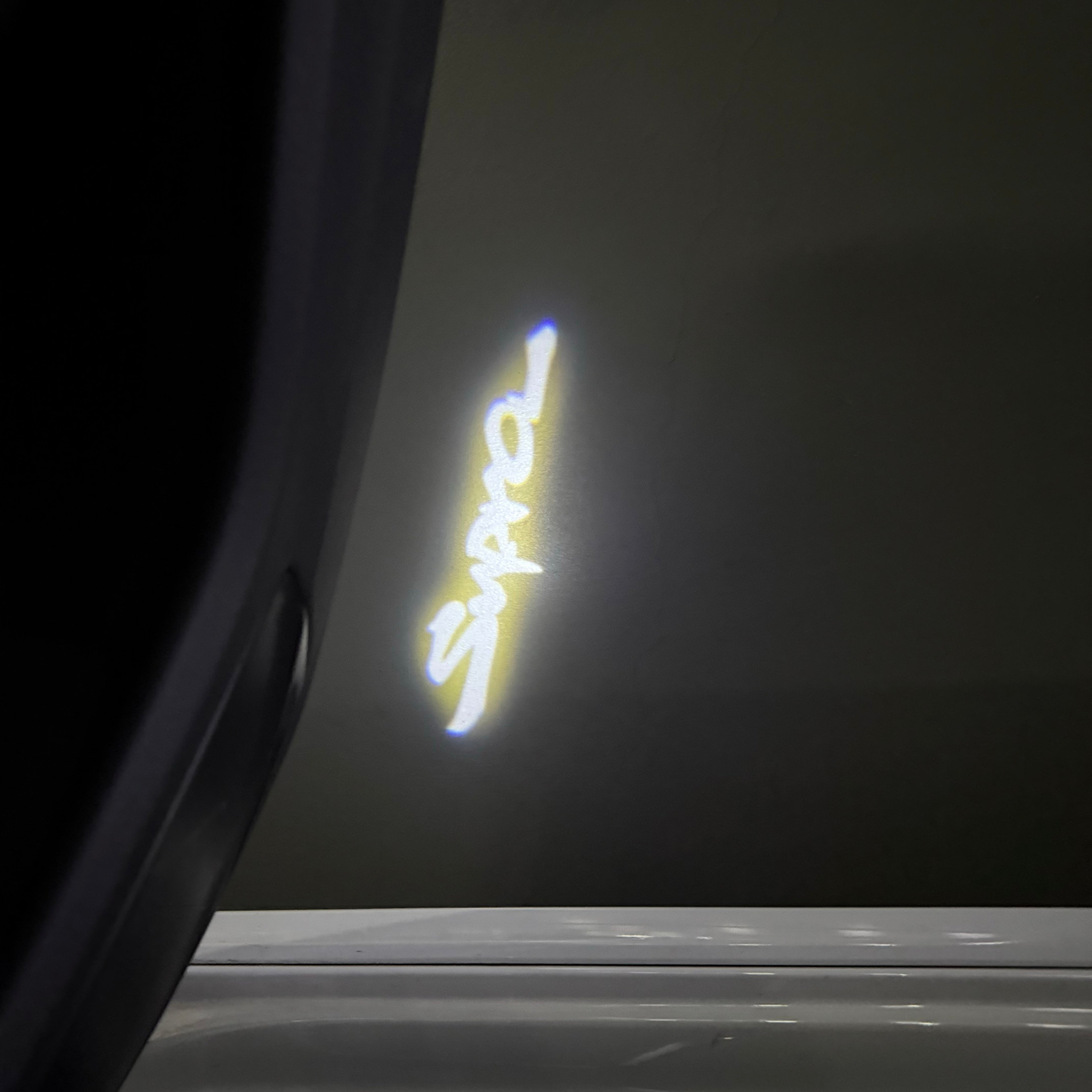 Toyota LOGO PROJECROTR LIGHTS Nr.02 (quantité 1 = 1 ensembles / 2 feux de porte)