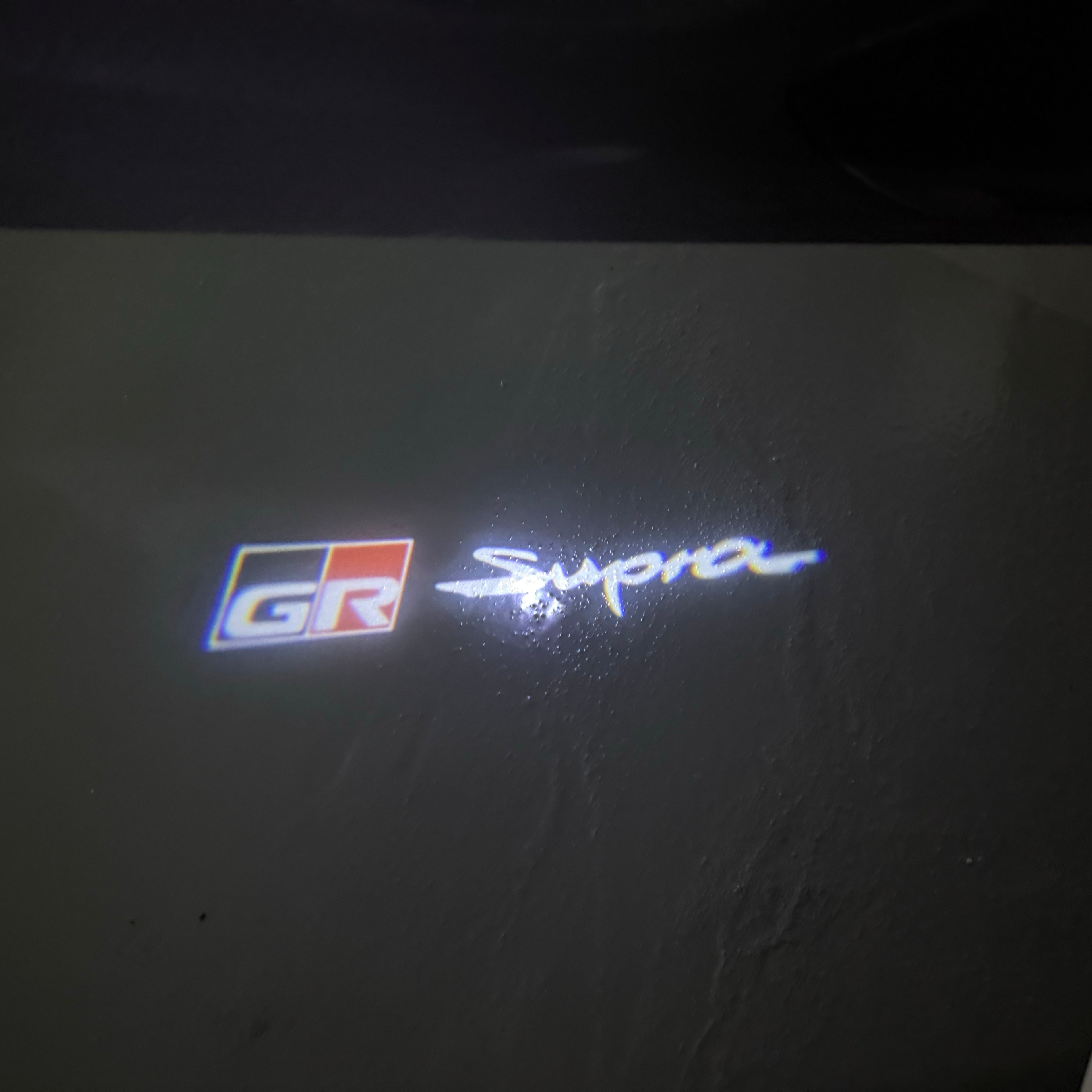 Toyota LOGO PROJECROTR LIGHTS Nr.02 (quantité 1 = 1 ensembles / 2 feux de porte)