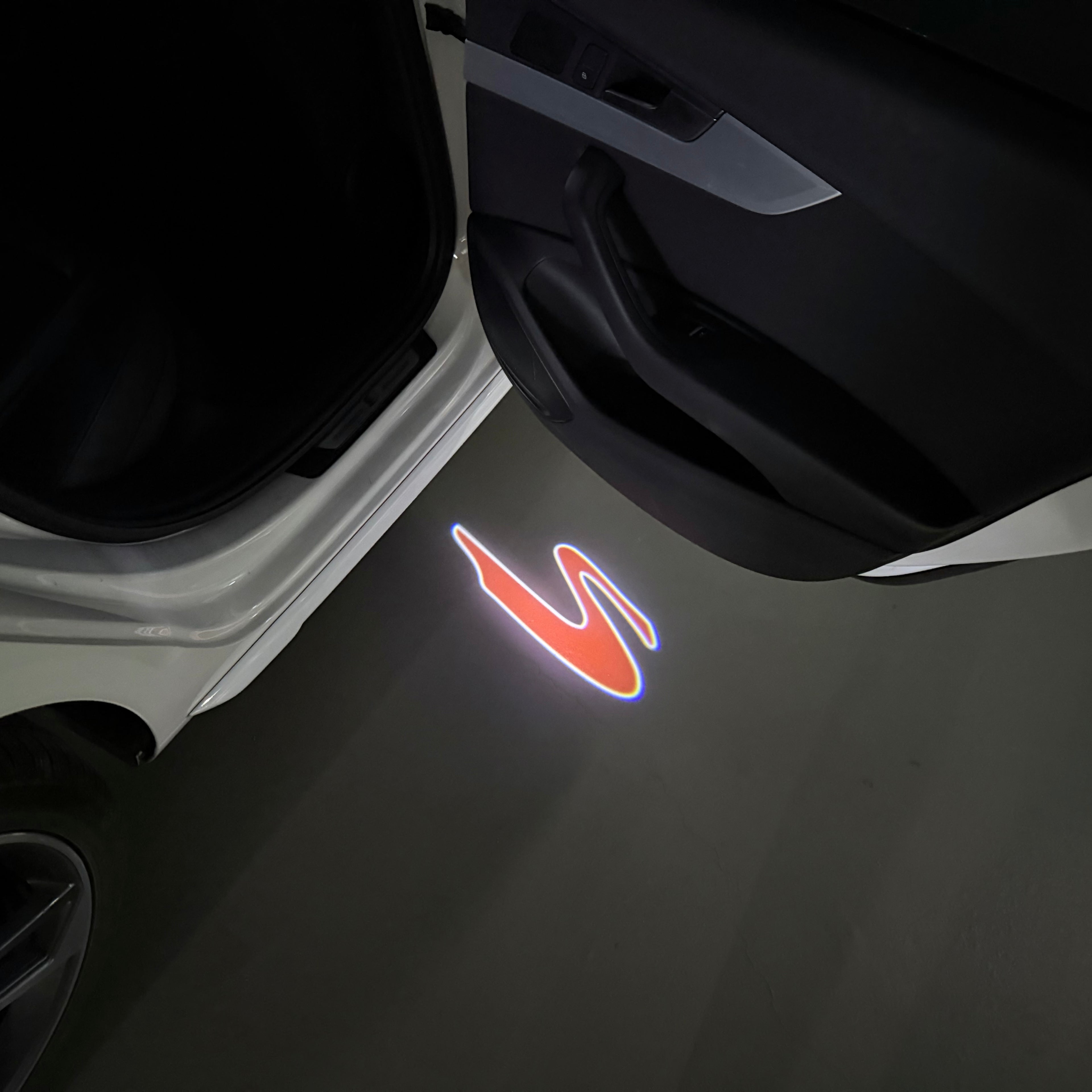 Toyota LOGO PROJECROTR LIGHTS Nr.02 (quantité 1 = 1 ensembles / 2 feux de porte)