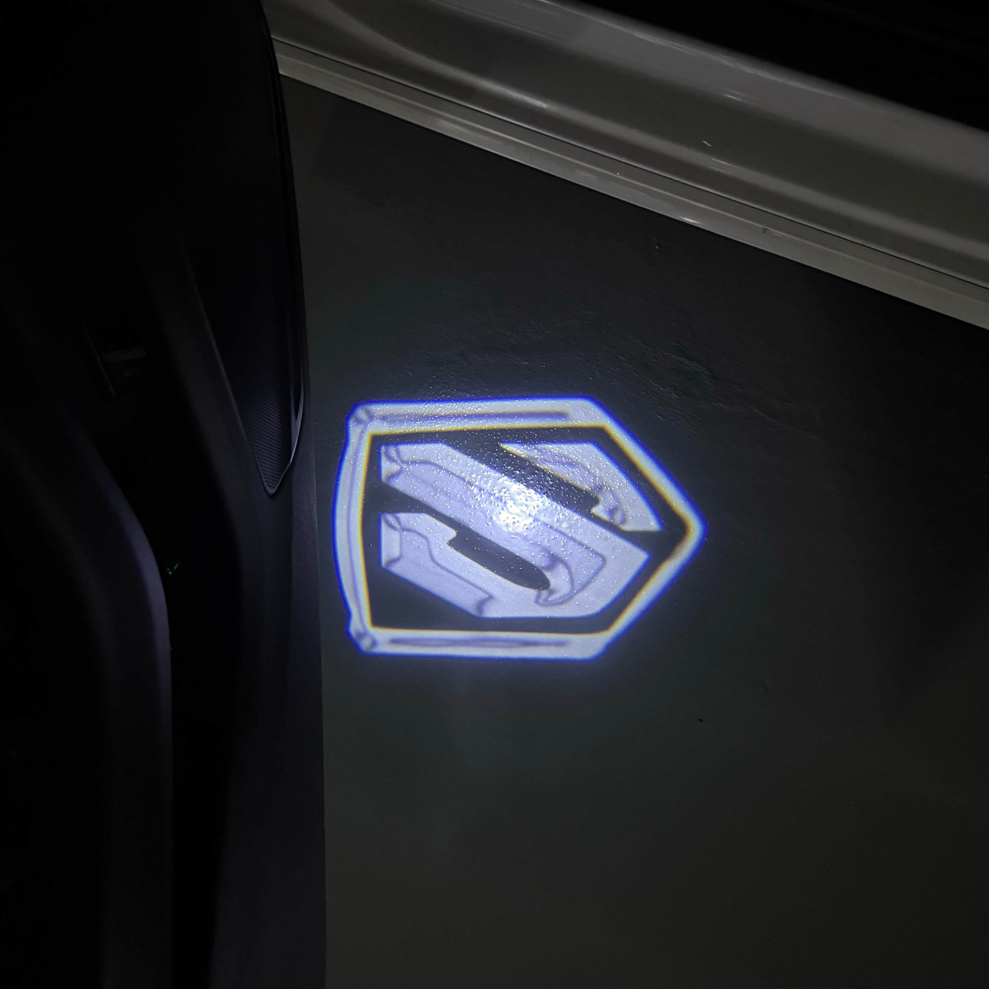 Toyota LOGO PROJECROTR LIGHTS Nr.02 (quantité 1 = 1 ensembles / 2 feux de porte)