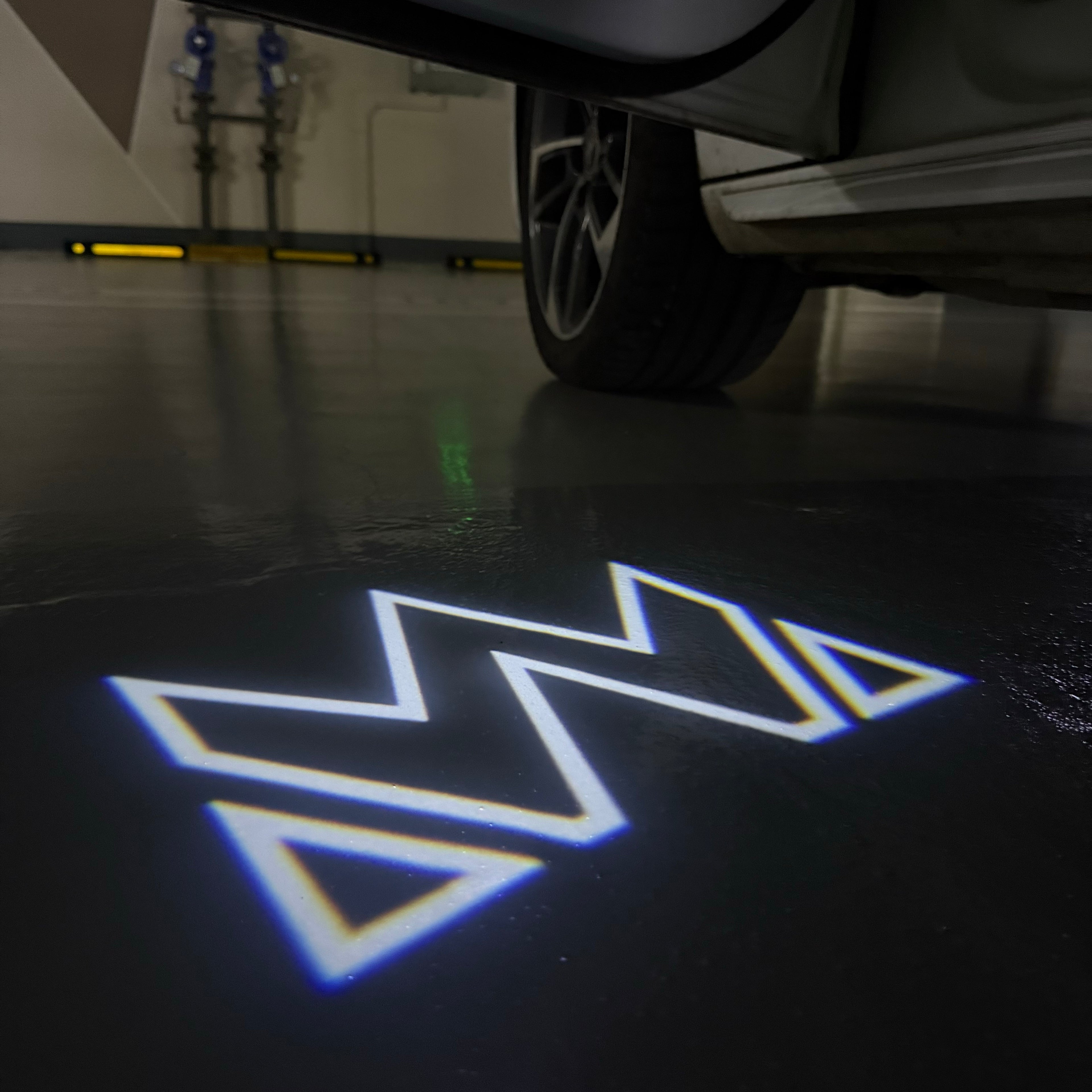 Toyota LOGO PROJECROTR LIGHTS Nr.02 (quantité 1 = 1 ensembles / 2 feux de porte)