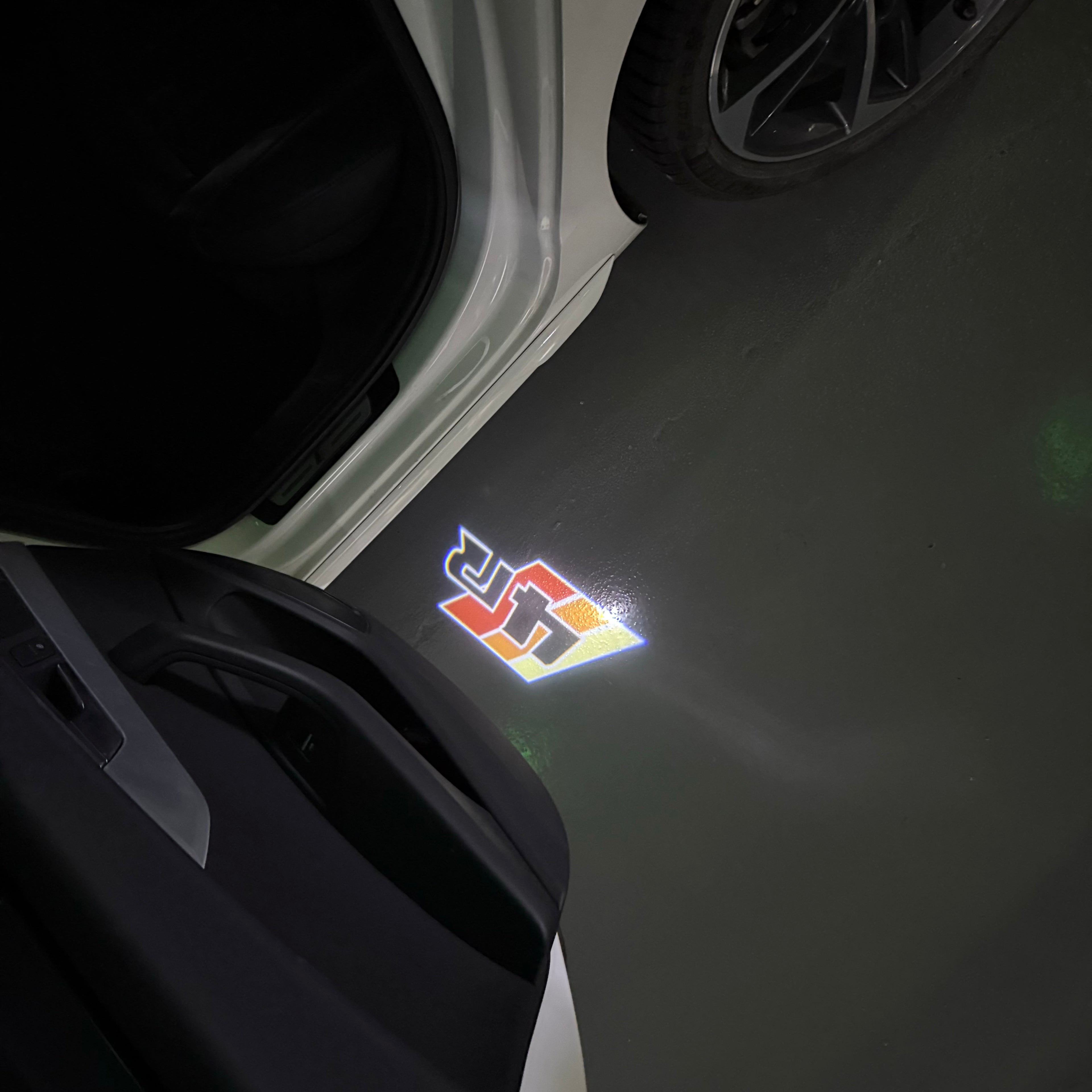 Toyota LOGO PROJECROTR LIGHTS Nr.02 (quantité 1 = 1 ensembles / 2 feux de porte)