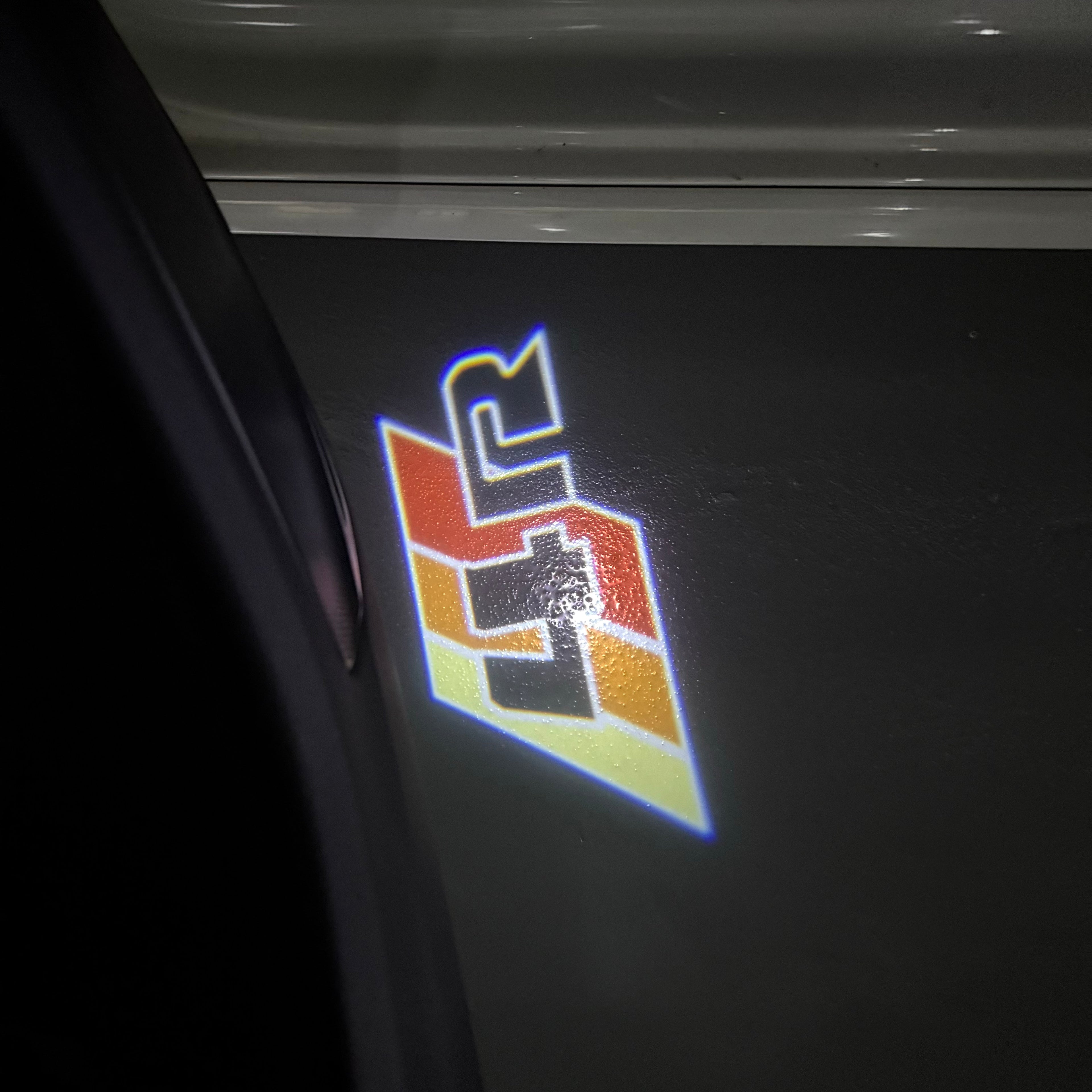 Toyota LOGO PROJECROTR LIGHTS Nr.02 (quantité 1 = 1 ensembles / 2 feux de porte)
