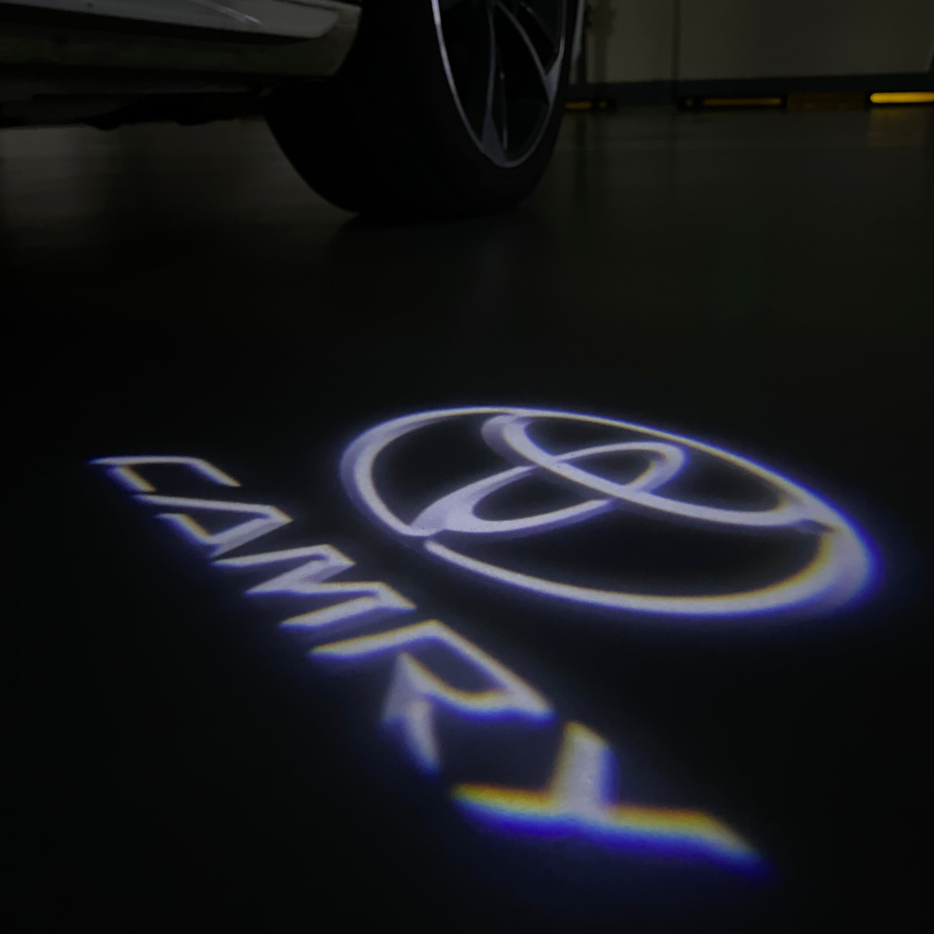 Toyota LOGO PROJECROTR LIGHTS Nr.02 (quantité 1 = 1 ensembles / 2 feux de porte)