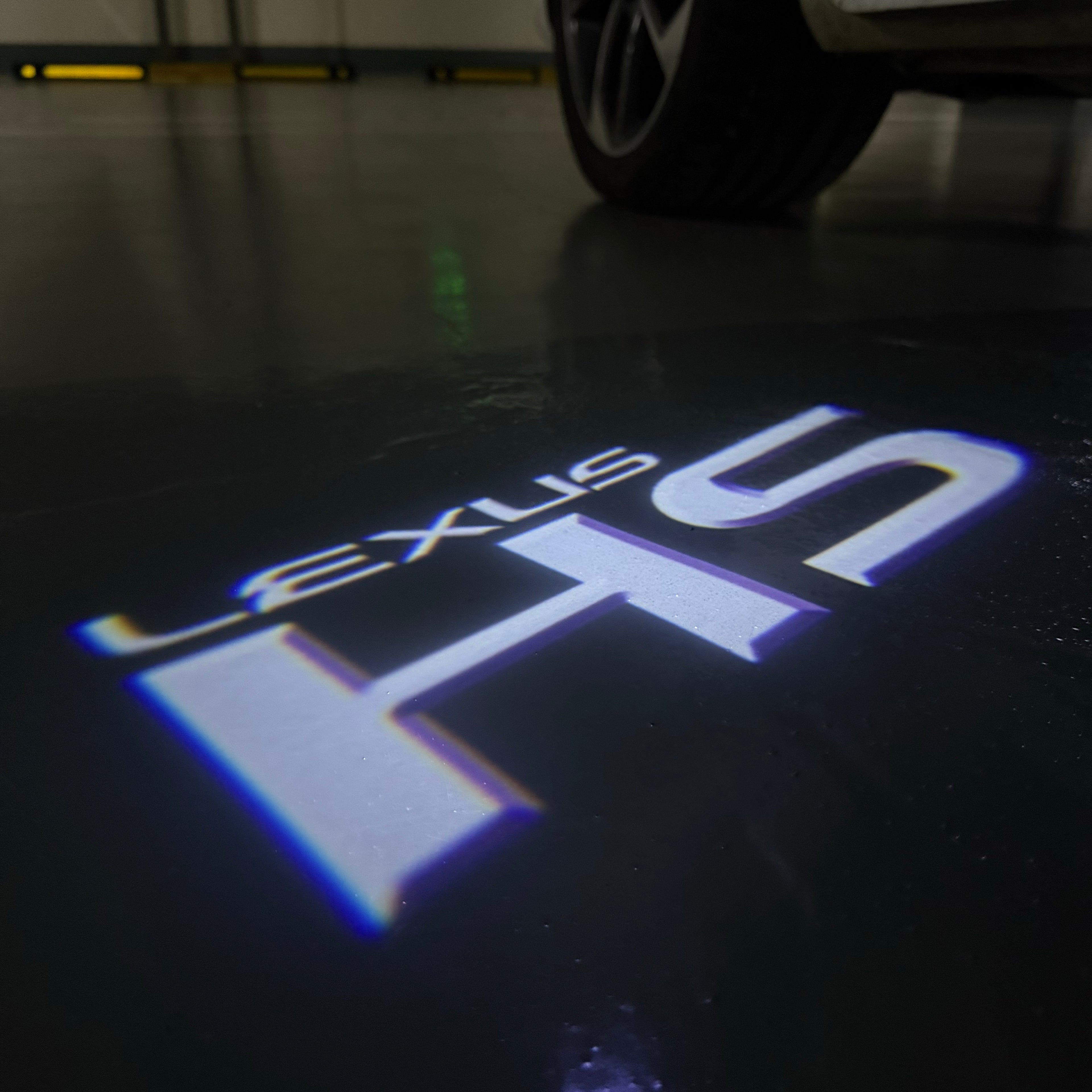 LEXUS LOGO PROJECTOR LIGHTS Nr.01 (الكمية 1 = 1 مجموعة / 2 أضواء باب)