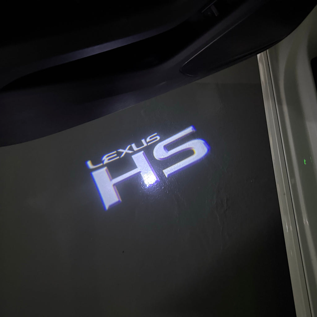 LEXUS LOGO PROJECTOR LIGHTS Nr.01 (الكمية 1 = 1 مجموعة / 2 أضواء باب)
