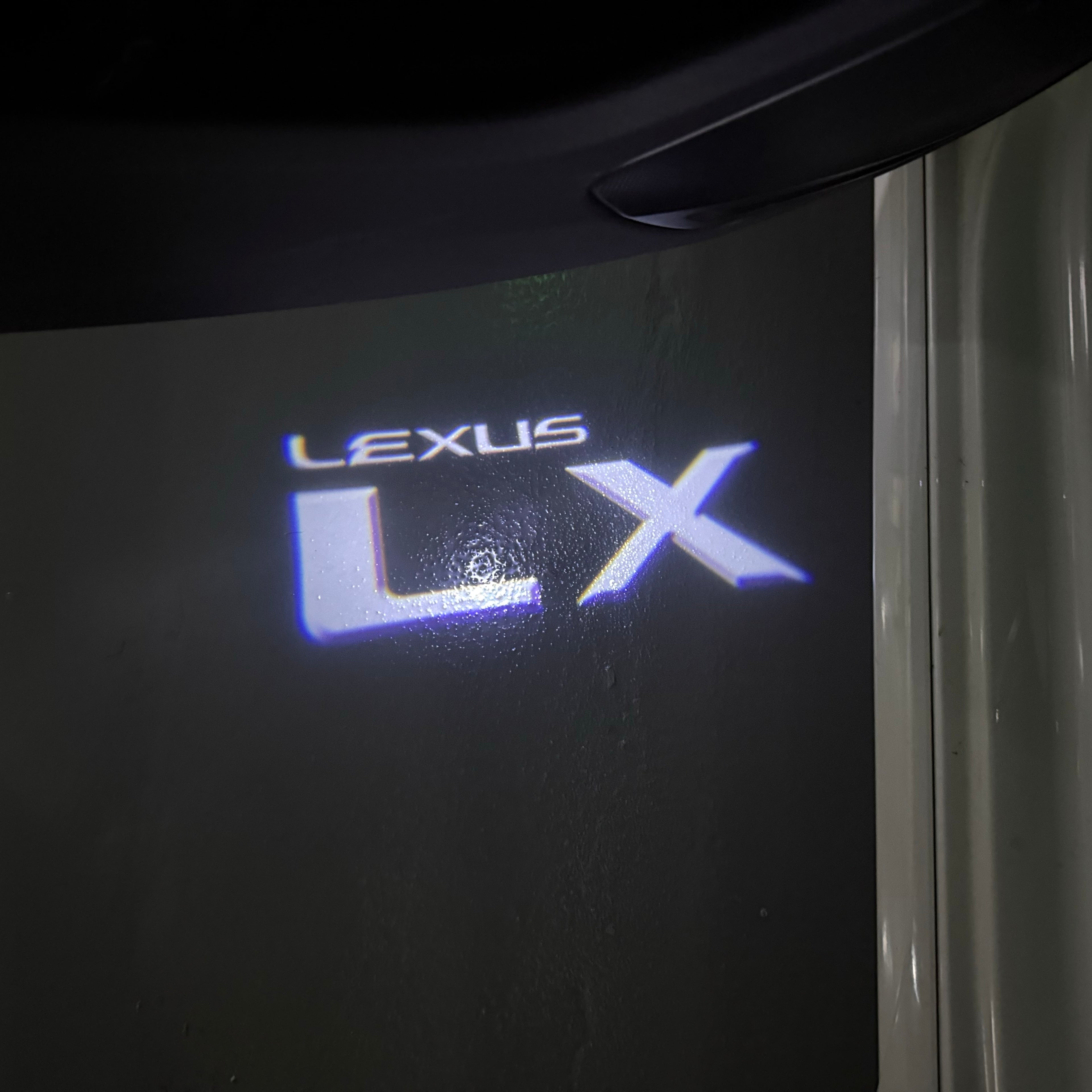 LEXUS LOGO PROJECROTR LIGHTS Nr.01 (Menge 1 = 1 Sets/2 Türleuchten)