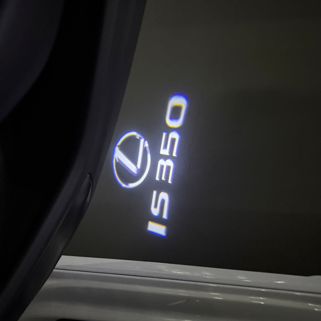 LEXUS LOGO PROJECTOR LIGHTS Nr.01 (الكمية 1 = 1 مجموعة / 2 أضواء باب)