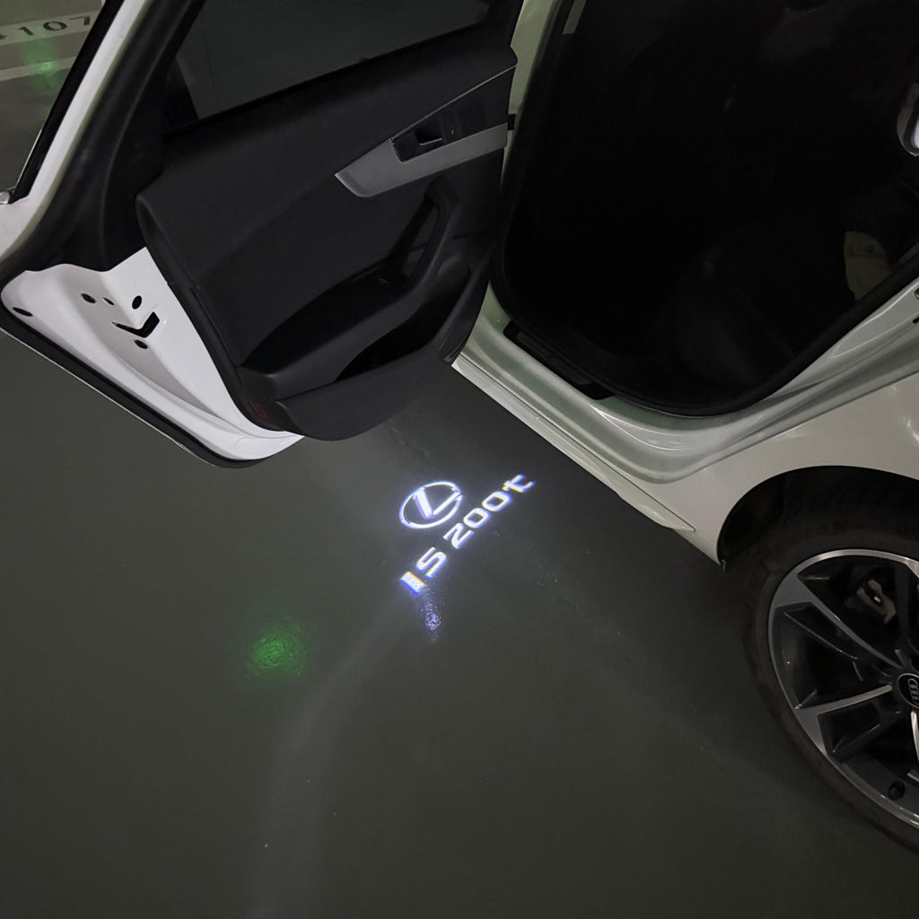 LEXUS LOGO PROJECTOR LIGHTS Nr.01 (الكمية 1 = 1 مجموعة / 2 أضواء باب)