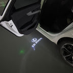 LEXUS LOGO PROJECTOR LIGHTS Nr.01 (الكمية 1 = 1 مجموعة / 2 أضواء باب)