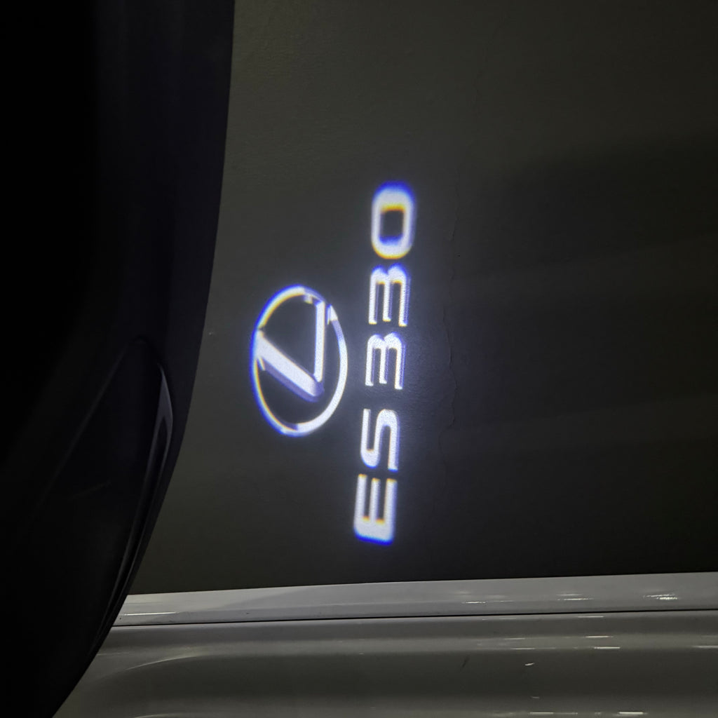 LEXUS LOGO PROJECROTR LIGHTS Nr.01 (Menge 1 = 1 Sets/2 Türleuchten)