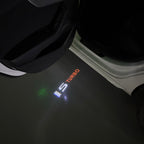 LEXUS LOGO PROJECTOR LIGHTS Nr.01 (الكمية 1 = 1 مجموعة / 2 أضواء باب)